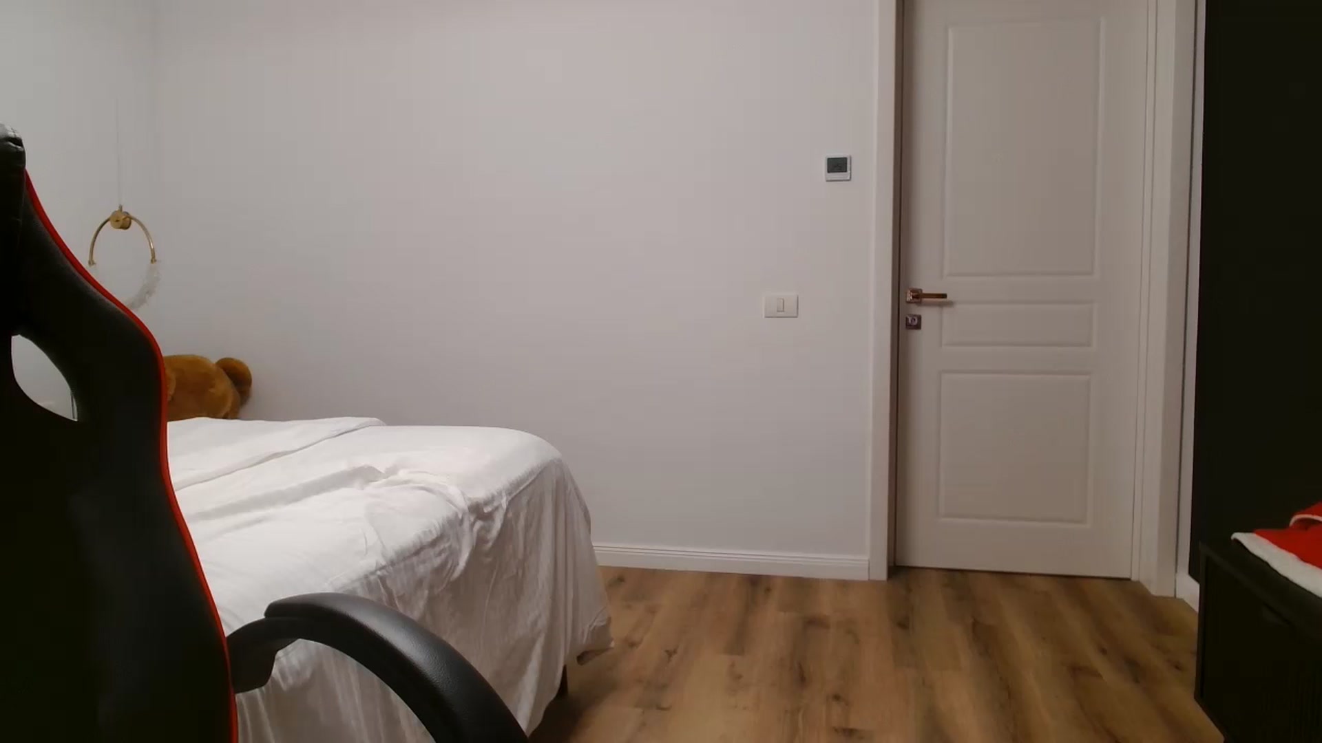 Gallery image thumbnail from LoryBell's myfreecams stream on, 12/01/2024, 02:37 image 15 of 20