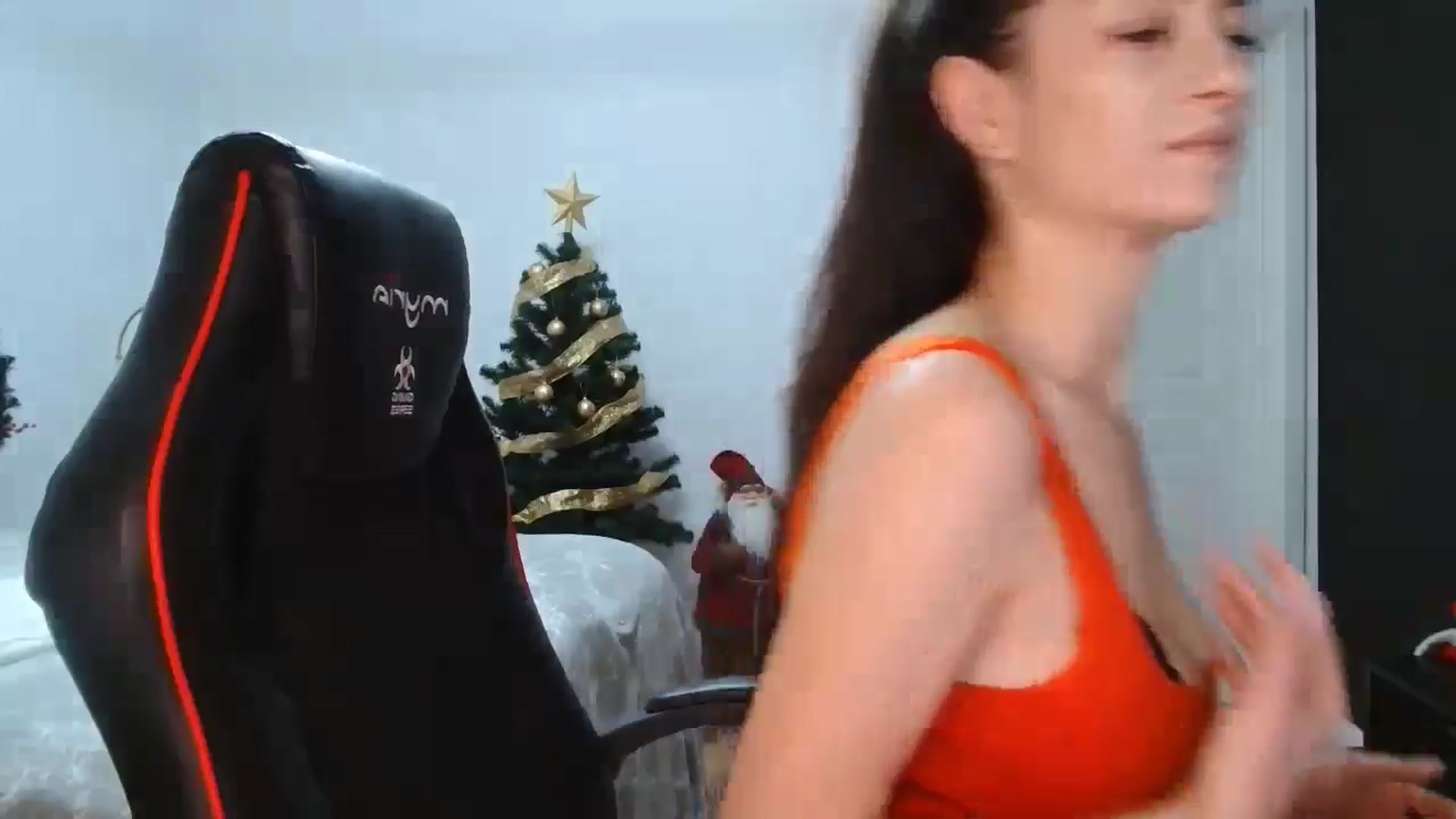 Gallery image thumbnail from LoryBell's myfreecams stream on, 12/03/2024, 24:05 image 11 of 20