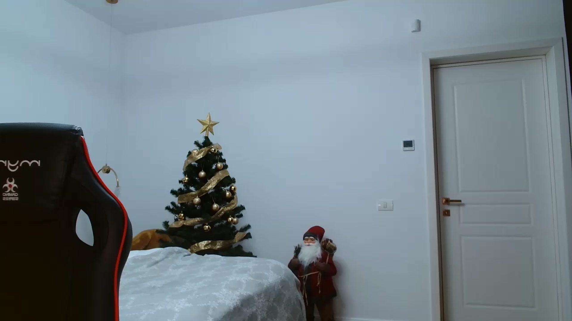 Gallery image thumbnail from LoryBell's myfreecams stream on, 12/05/2024, 24:58 image 1 of 20