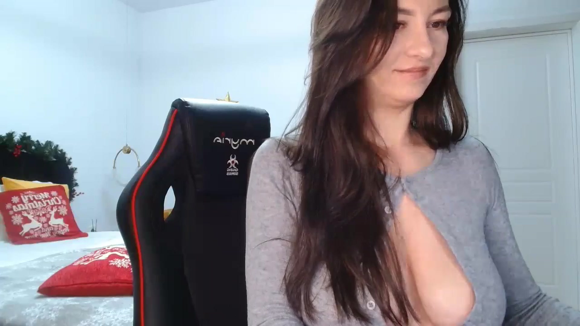 Gallery image thumbnail from LoryBell's myfreecams stream on, 12/06/2024, 23:01 image 15 of 20