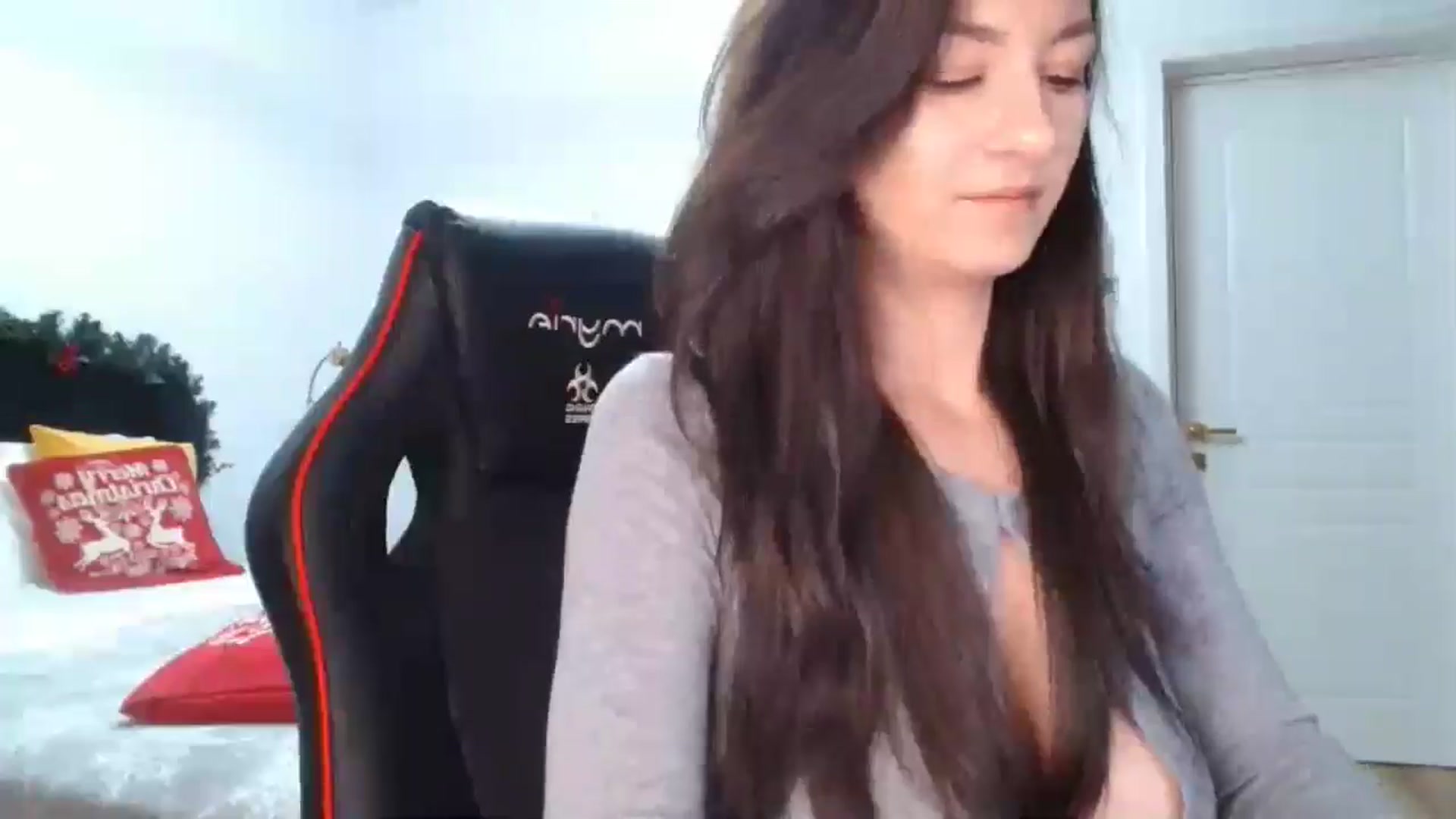 Gallery image thumbnail from LoryBell's myfreecams stream on, 12/07/2024, 01:12 image 14 of 20