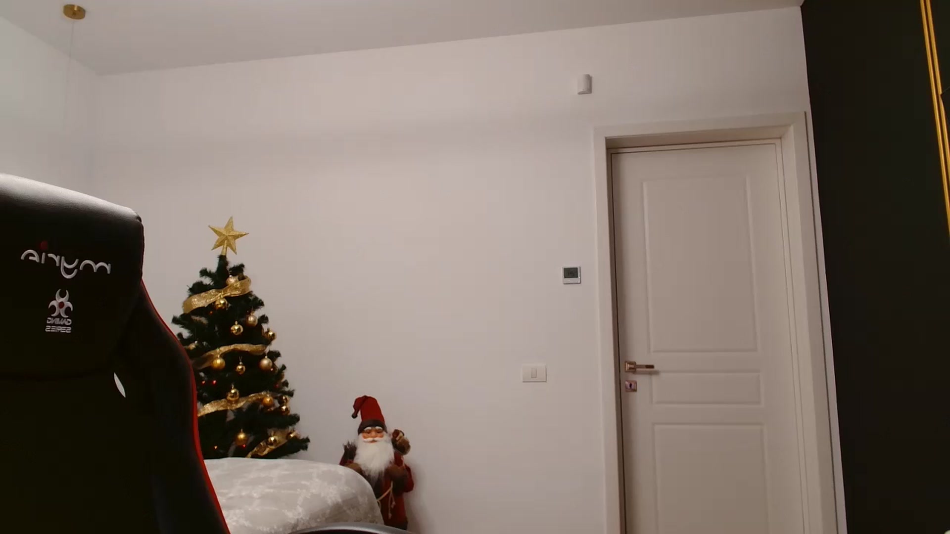 Gallery image thumbnail from LoryBell's myfreecams stream on, 12/14/2024, 01:36 image 15 of 20