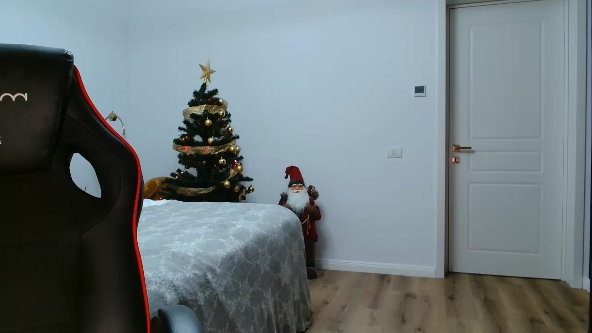 Gallery image thumbnail from LoryBell's myfreecams stream on, 12/17/2024, 01:34 image 17 of 20