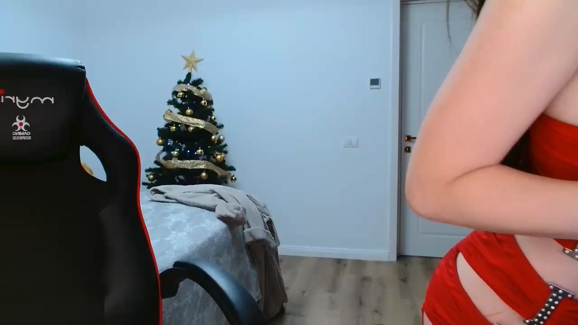 Gallery image thumbnail from LoryBell's myfreecams stream on, 12/23/2024, 23:49 image 9 of 20