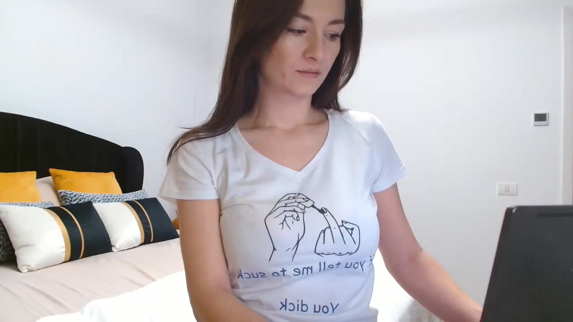 Gallery image thumbnail from LoryBell's myfreecams stream on, 02/09/2025, 24:04 image 2 of 20