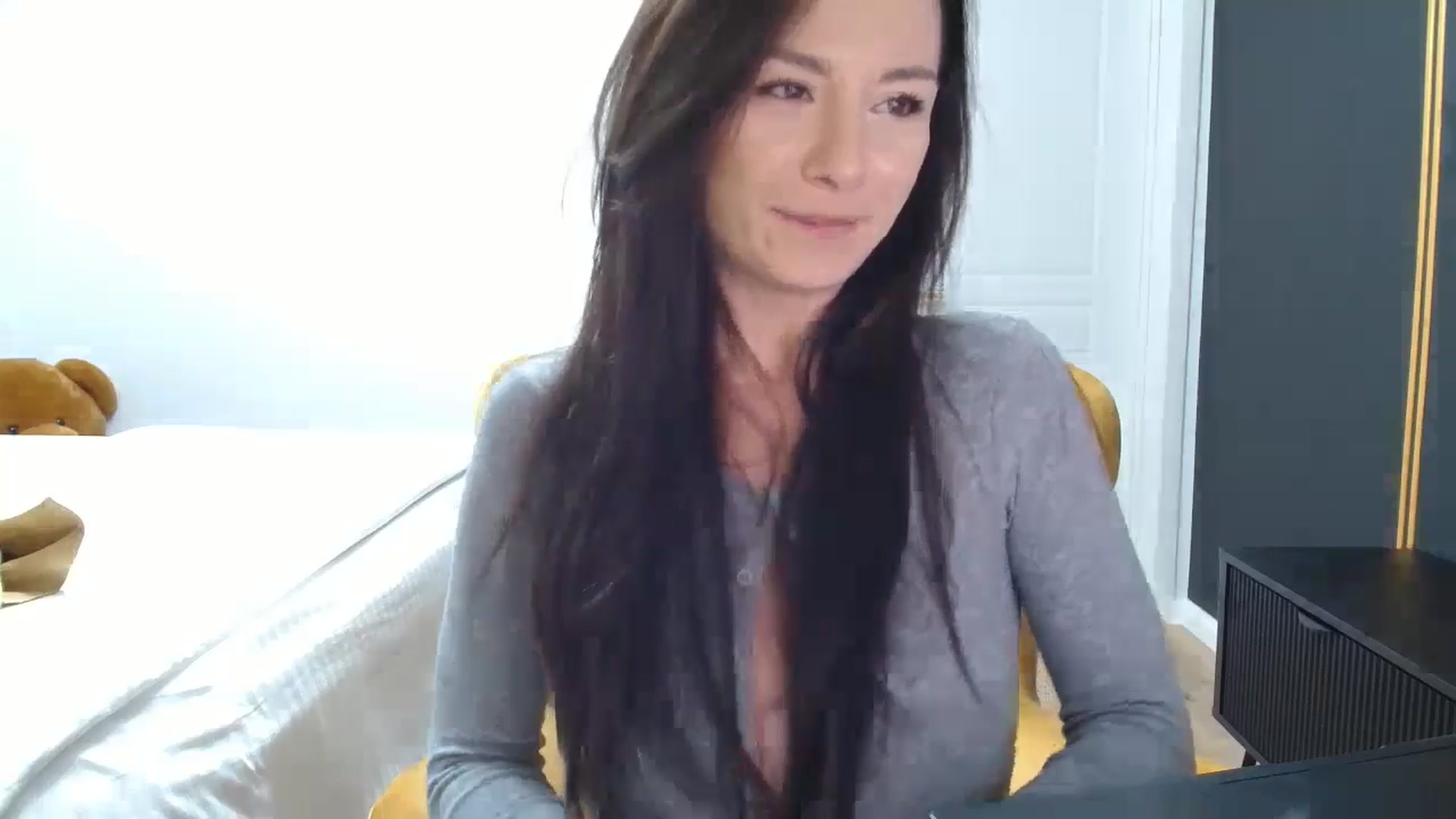 Gallery image thumbnail from LoryBell's myfreecams stream on, 02/27/2025, 02:17 image 10 of 20