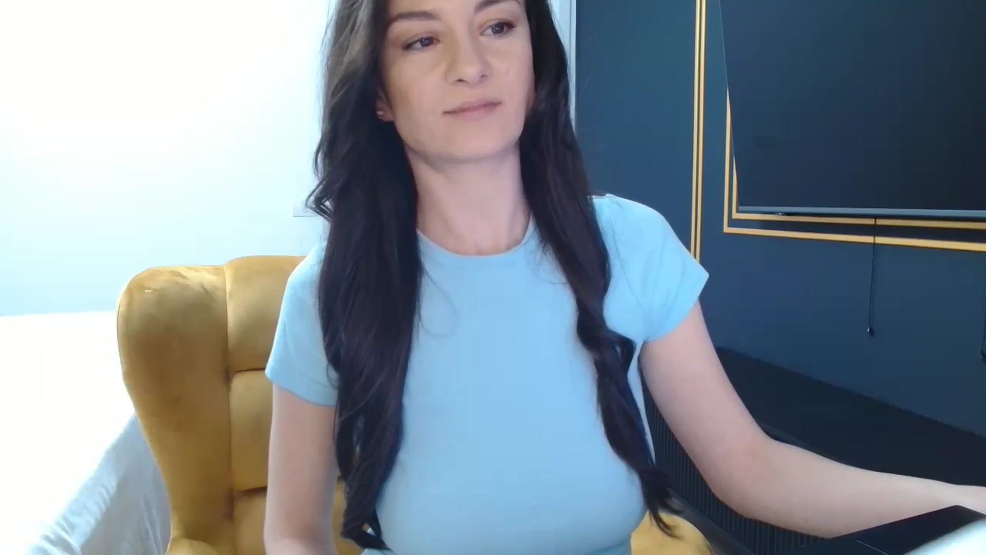 Gallery image thumbnail from LoryBell's myfreecams stream on, 03/10/2025, 01:14 image 6 of 20
