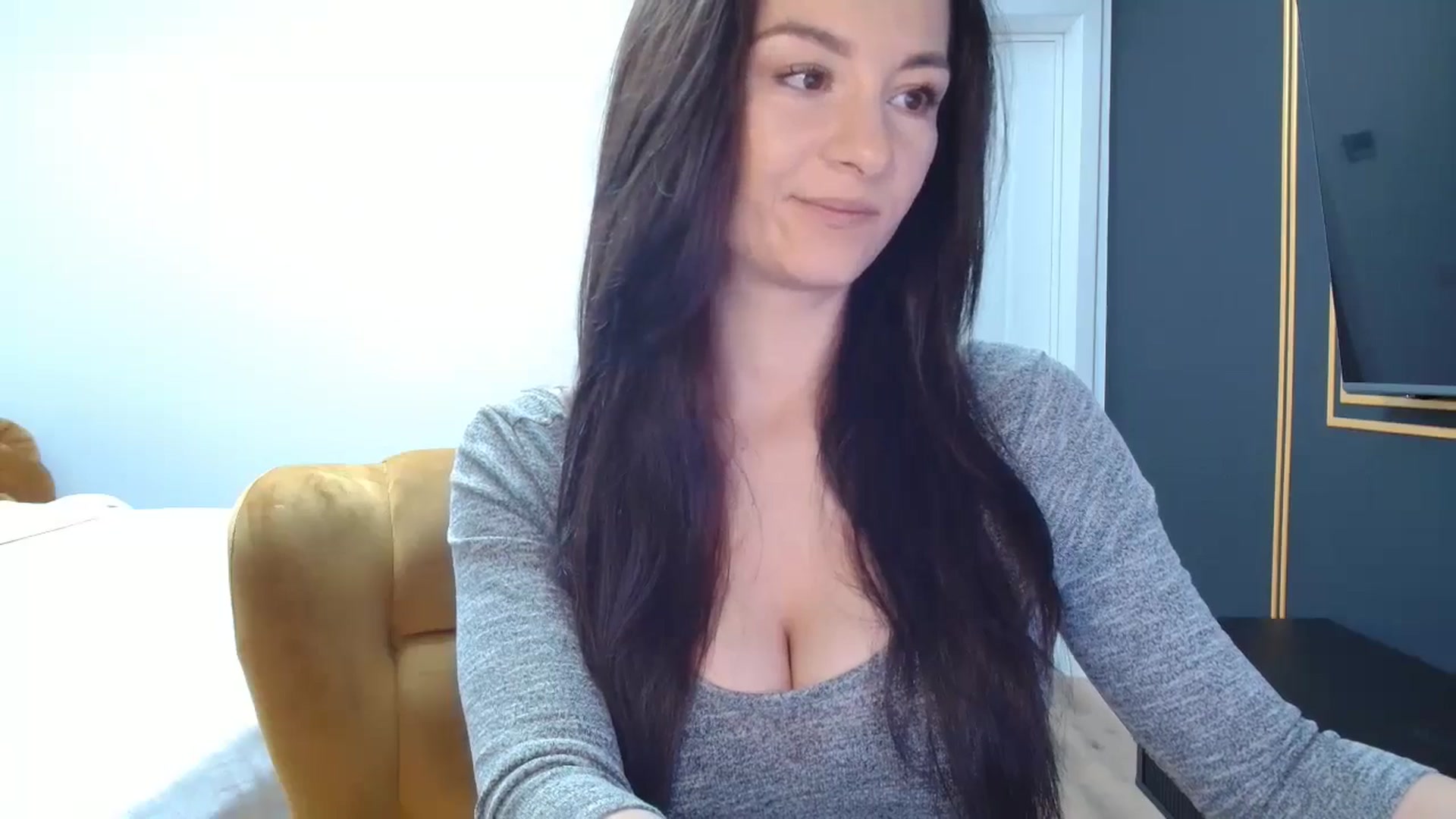 Gallery image thumbnail from LoryBell's myfreecams stream on, 03/14/2025, 22:51 image 8 of 20
