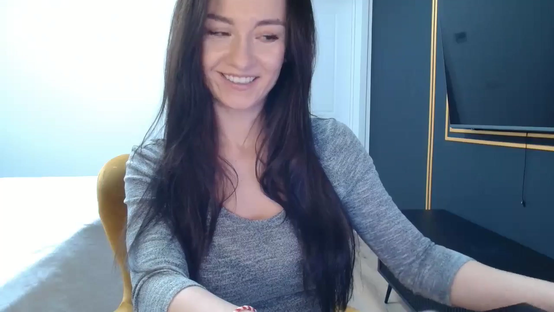 Gallery image thumbnail from LoryBell's myfreecams stream on, 03/15/2025, 24:01 image 17 of 20