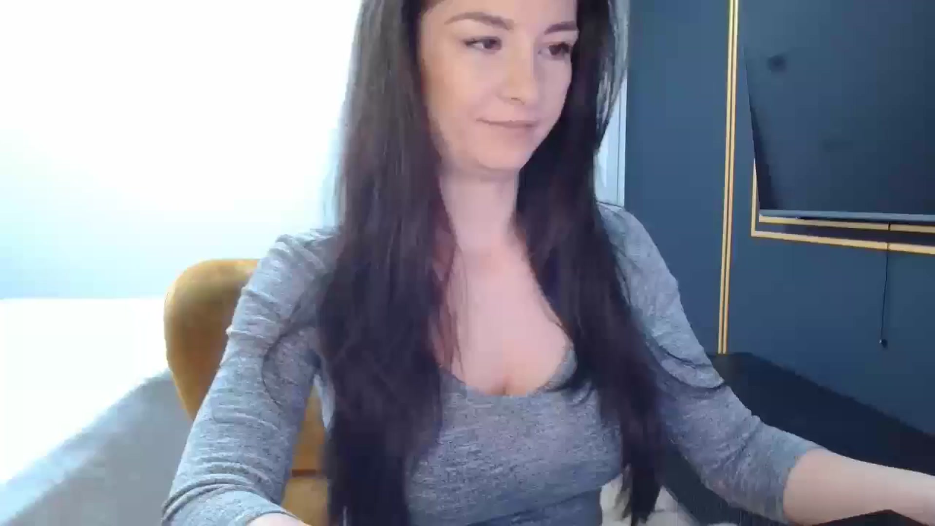 Gallery image thumbnail from LoryBell's myfreecams stream on, 03/15/2025, 24:01 image 5 of 20