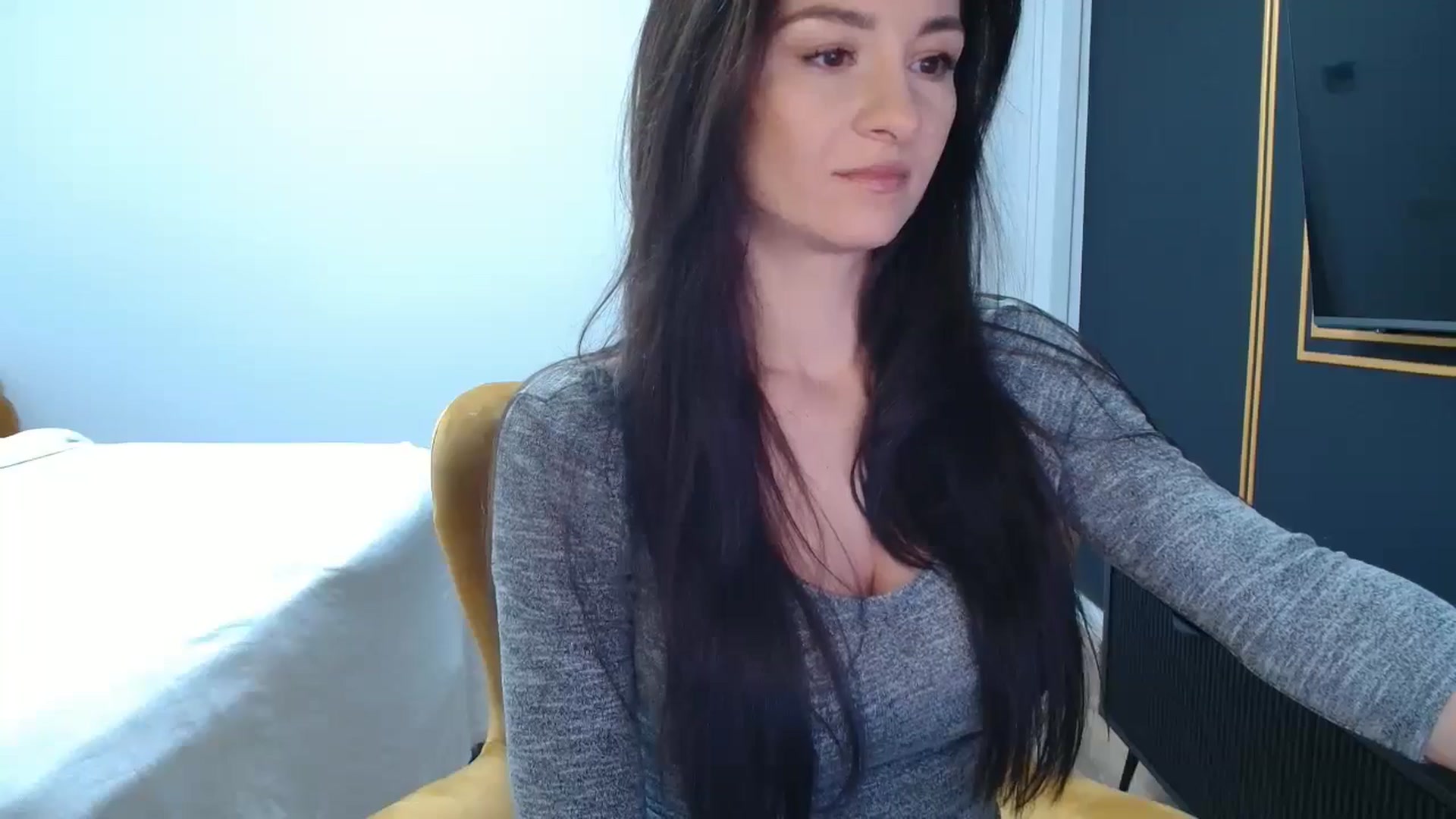 Gallery image thumbnail from LoryBell's myfreecams stream on, 03/15/2025, 24:27 image 5 of 20