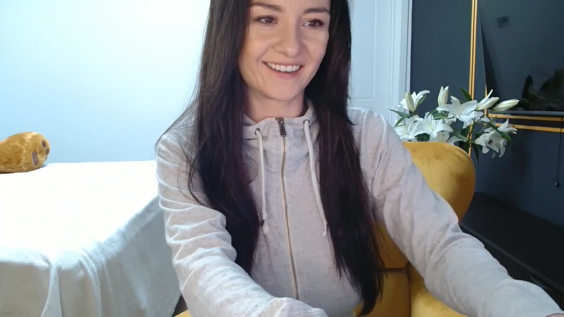 Gallery image thumbnail from LoryBell's myfreecams stream on, 04/11/2025, 02:15 image 5 of 20
