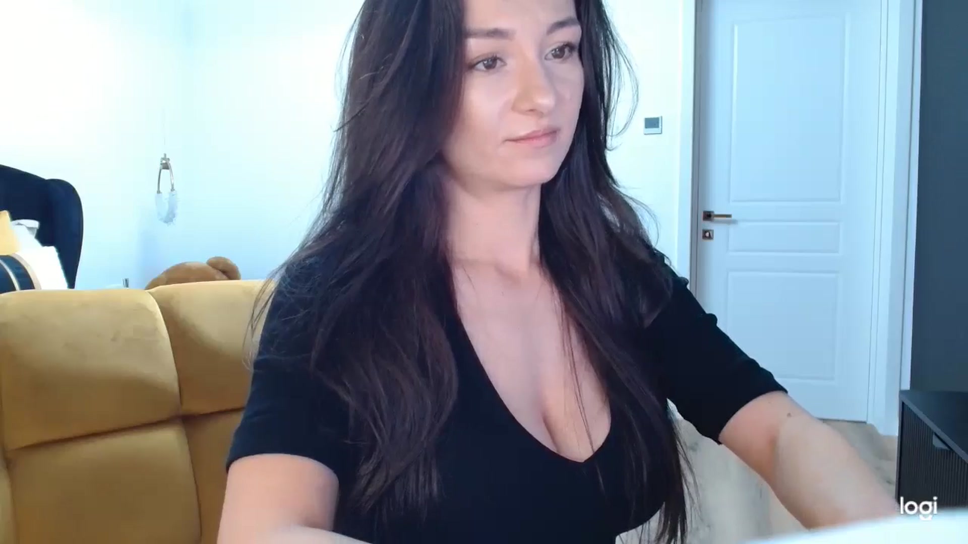 Gallery image thumbnail from LoryBell's myfreecams stream on, 05/30/2025, 24:06 image 9 of 20