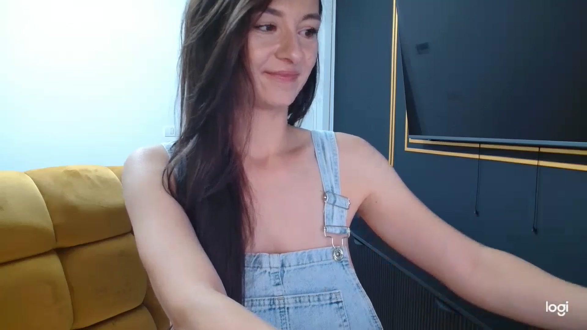 Gallery image thumbnail from LoryBell's myfreecams stream on, 06/23/2025, 01:54 image 8 of 20