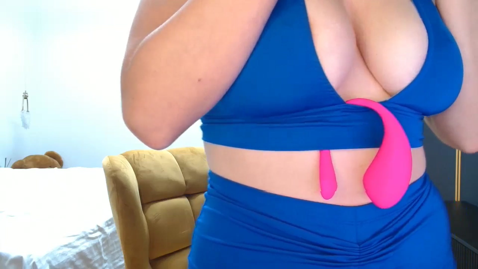 Gallery image thumbnail from LoryBell's myfreecams stream on, 07/13/2025, 01:28 image 6 of 20