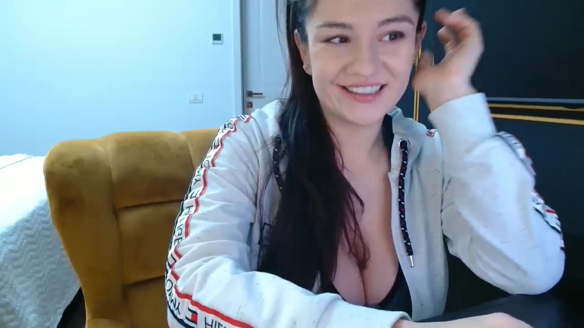Gallery image thumbnail from LoryBell's myfreecams stream on, 03/13/2026, 03:47 image 9 of 20