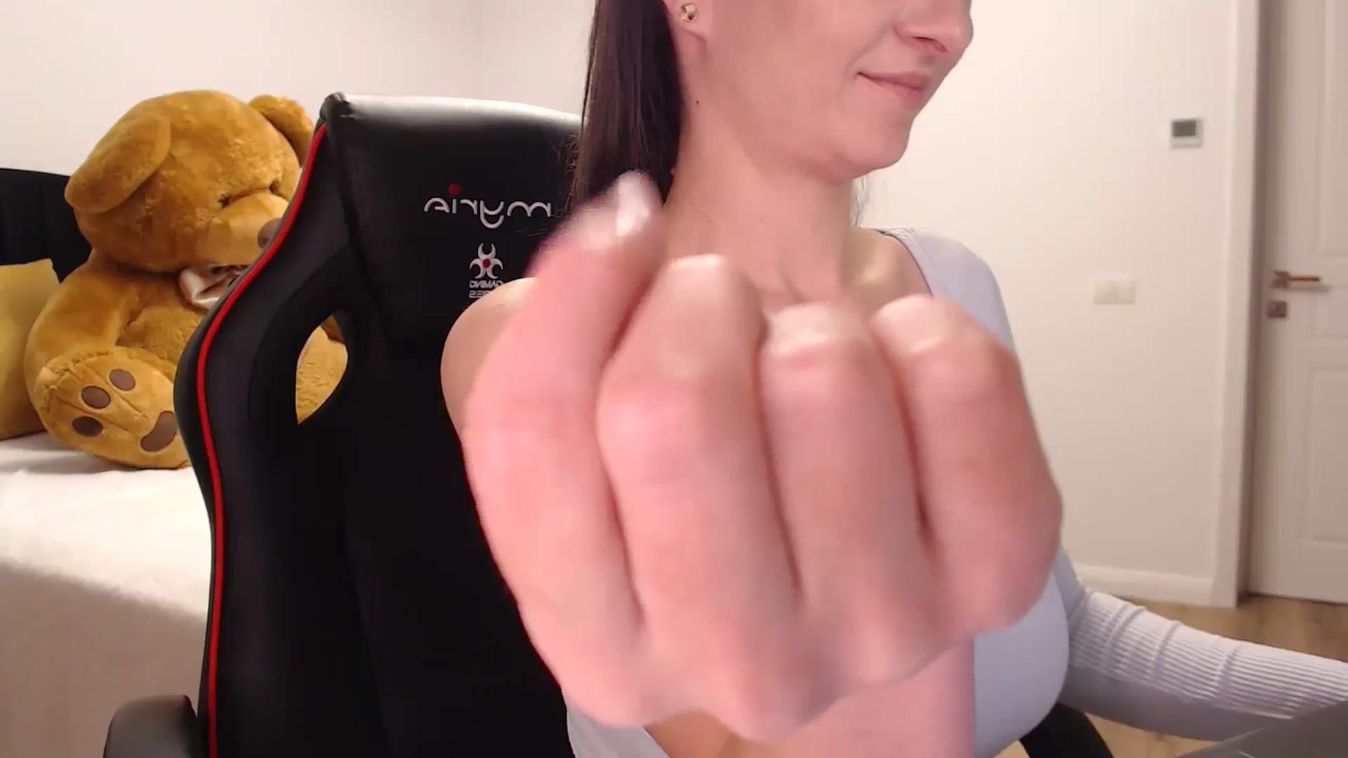 Gallery image thumbnail from LoryPresident's myfreecams stream on, 11/05/2024, 23:44 image 10 of 20