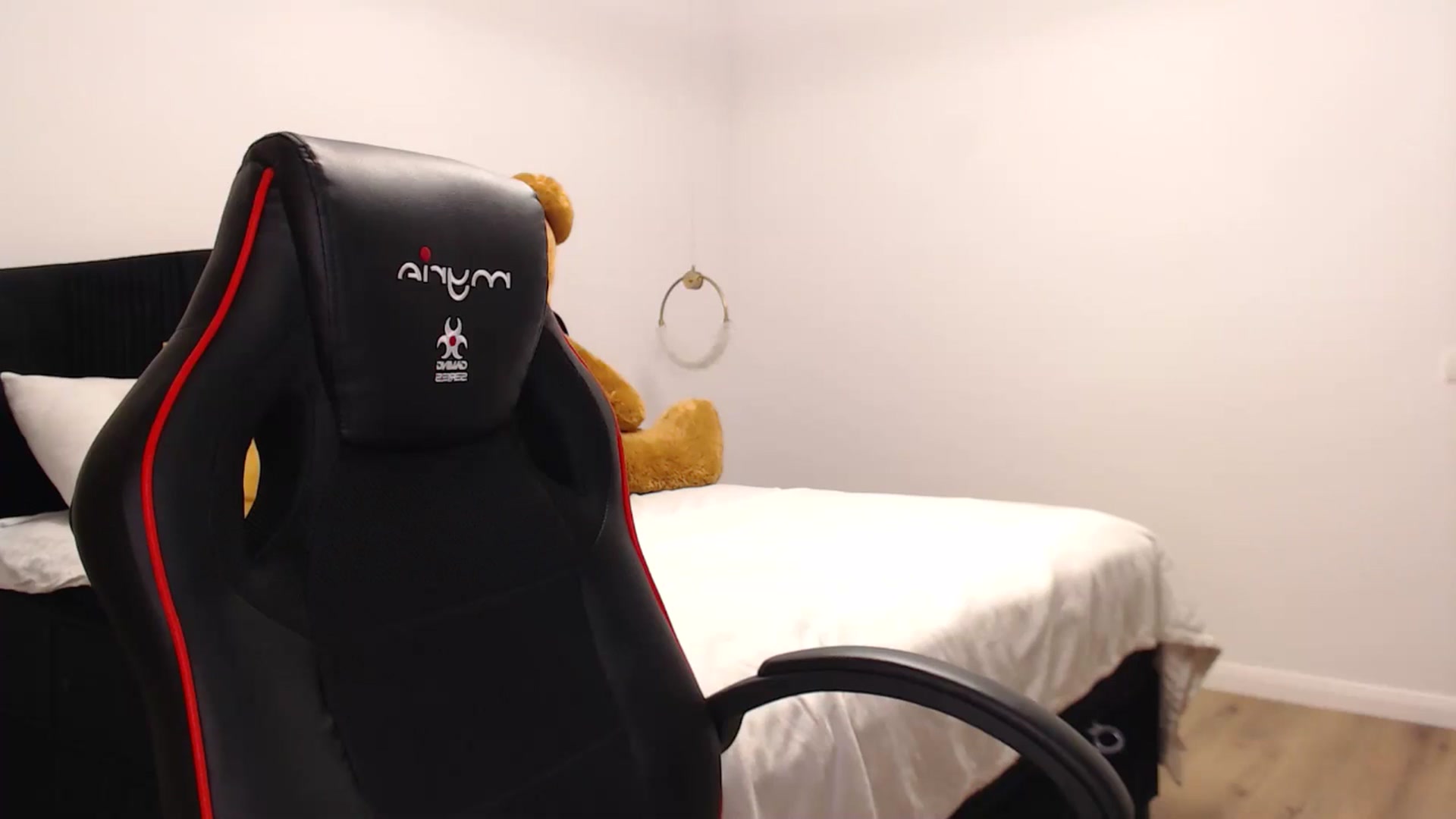 Gallery image thumbnail from LoryPresident's myfreecams stream on, 11/05/2024, 23:44 image 19 of 20
