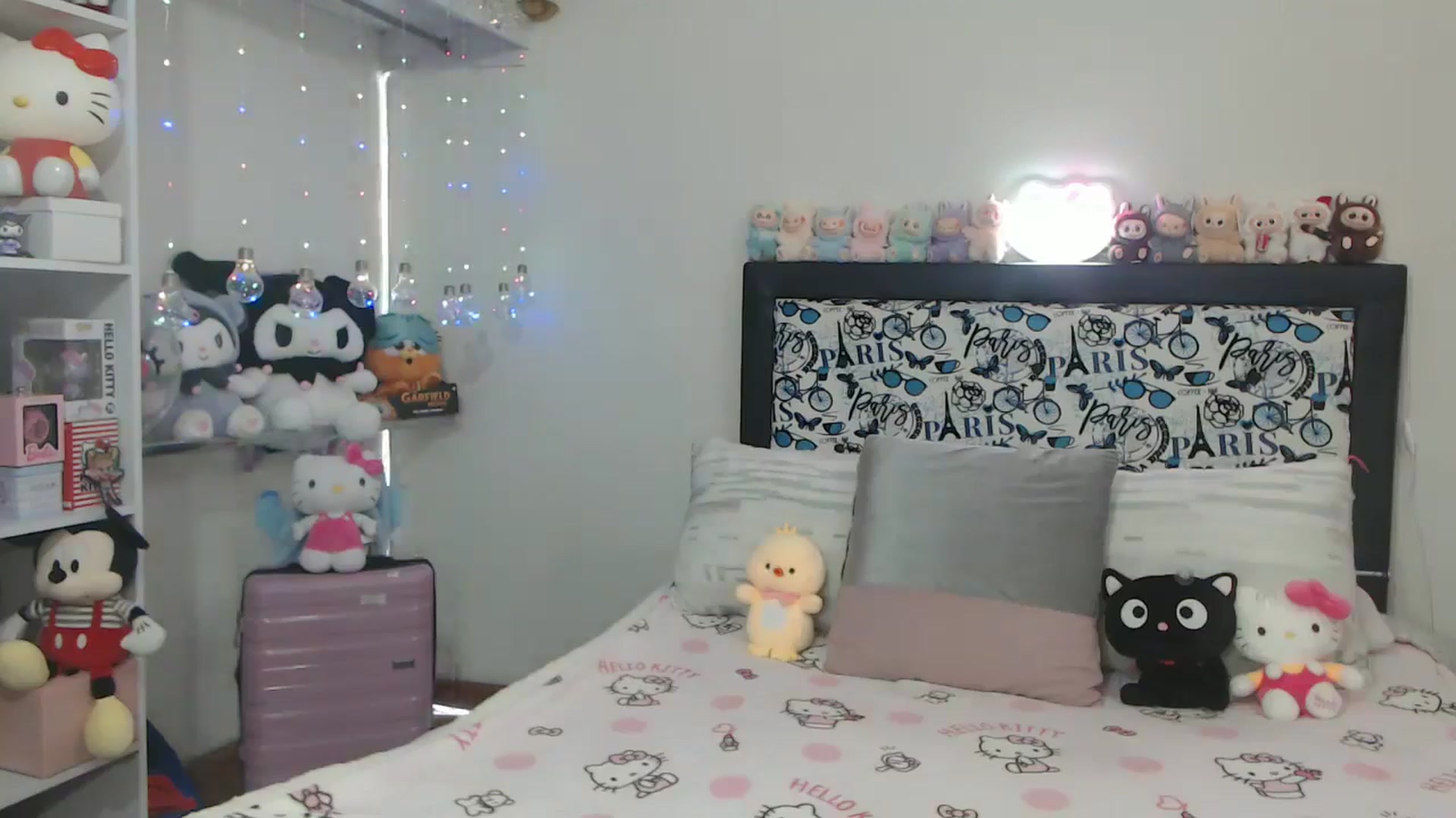 Gallery image thumbnail from Lorycupcake20's myfreecams stream on, 07/18/2025, 21:41 image 13 of 20