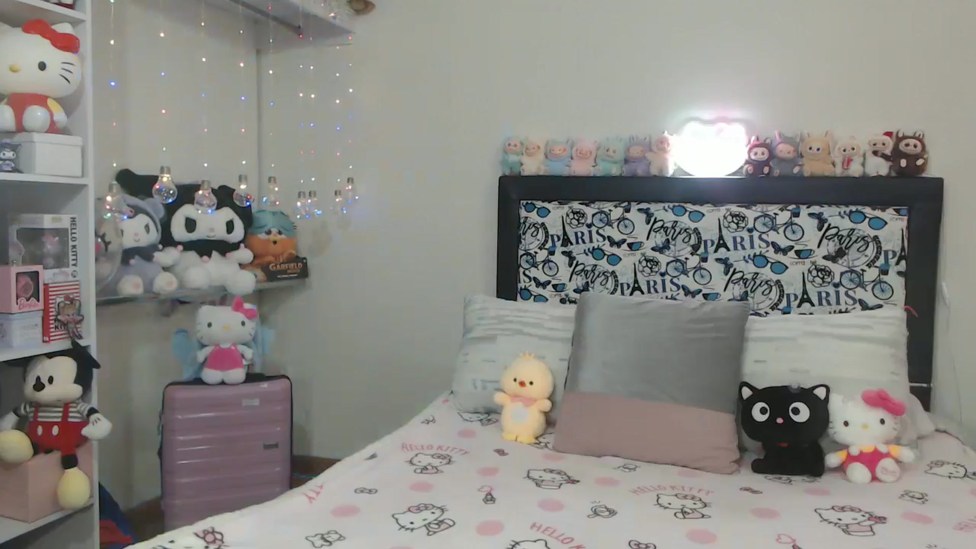 Gallery image thumbnail from Lorycupcake20's myfreecams stream on, 07/18/2025, 21:41 image 7 of 20