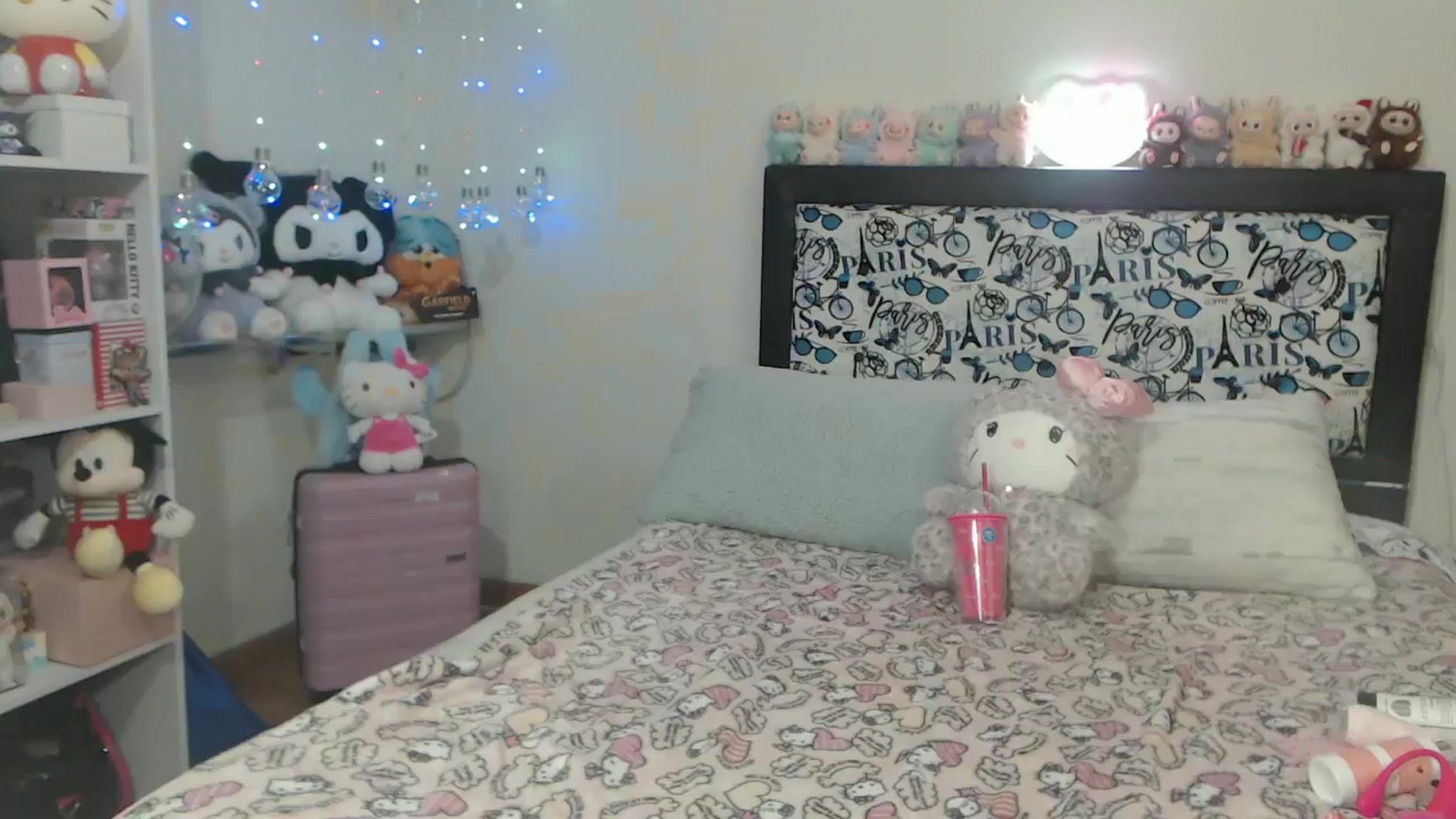 Gallery image thumbnail from Lorycupcake20's myfreecams stream on, 08/23/2025, 24:16 image 5 of 20