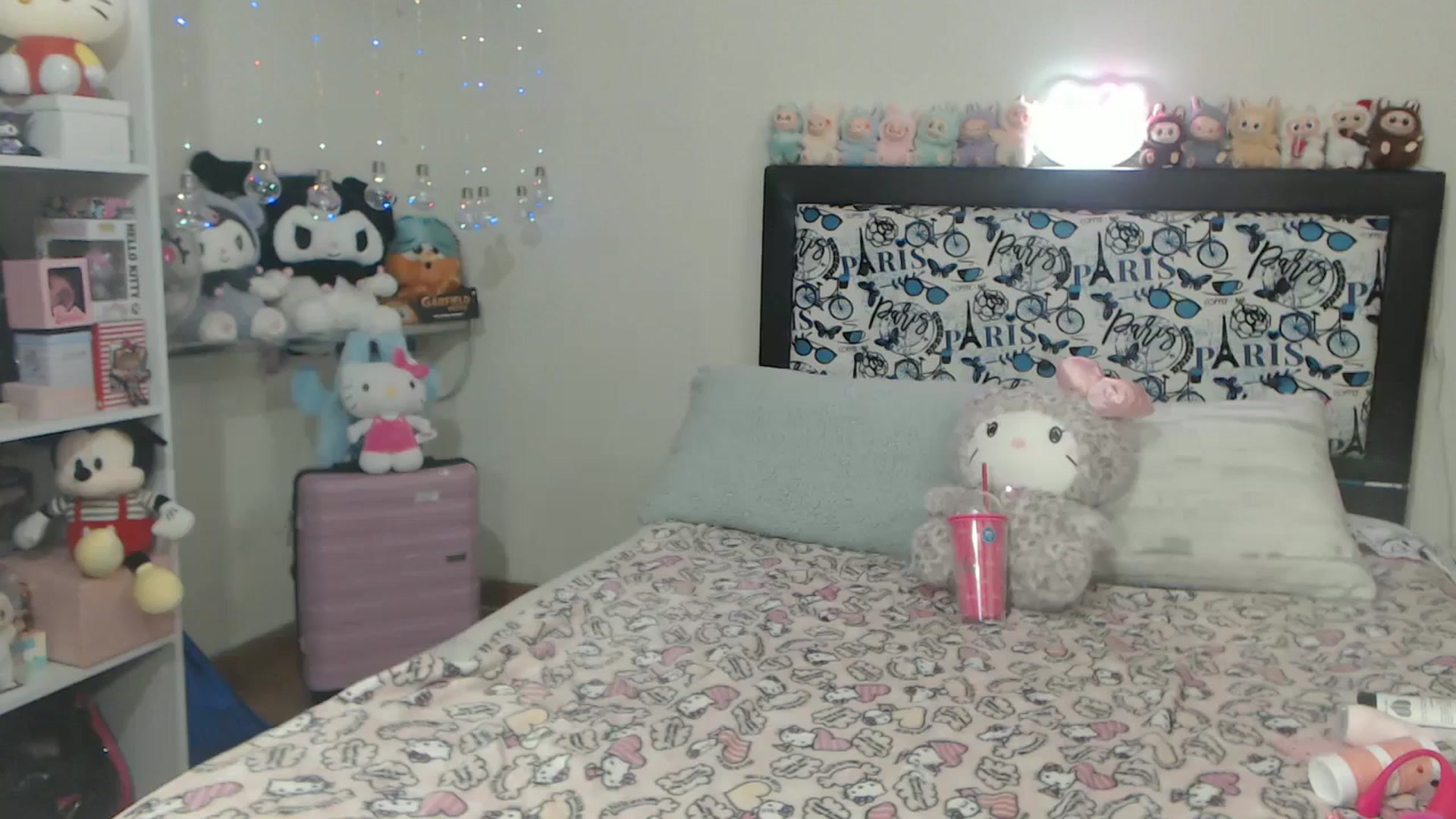 Gallery image thumbnail from Lorycupcake20's myfreecams stream on, 08/23/2025, 24:16 image 4 of 20