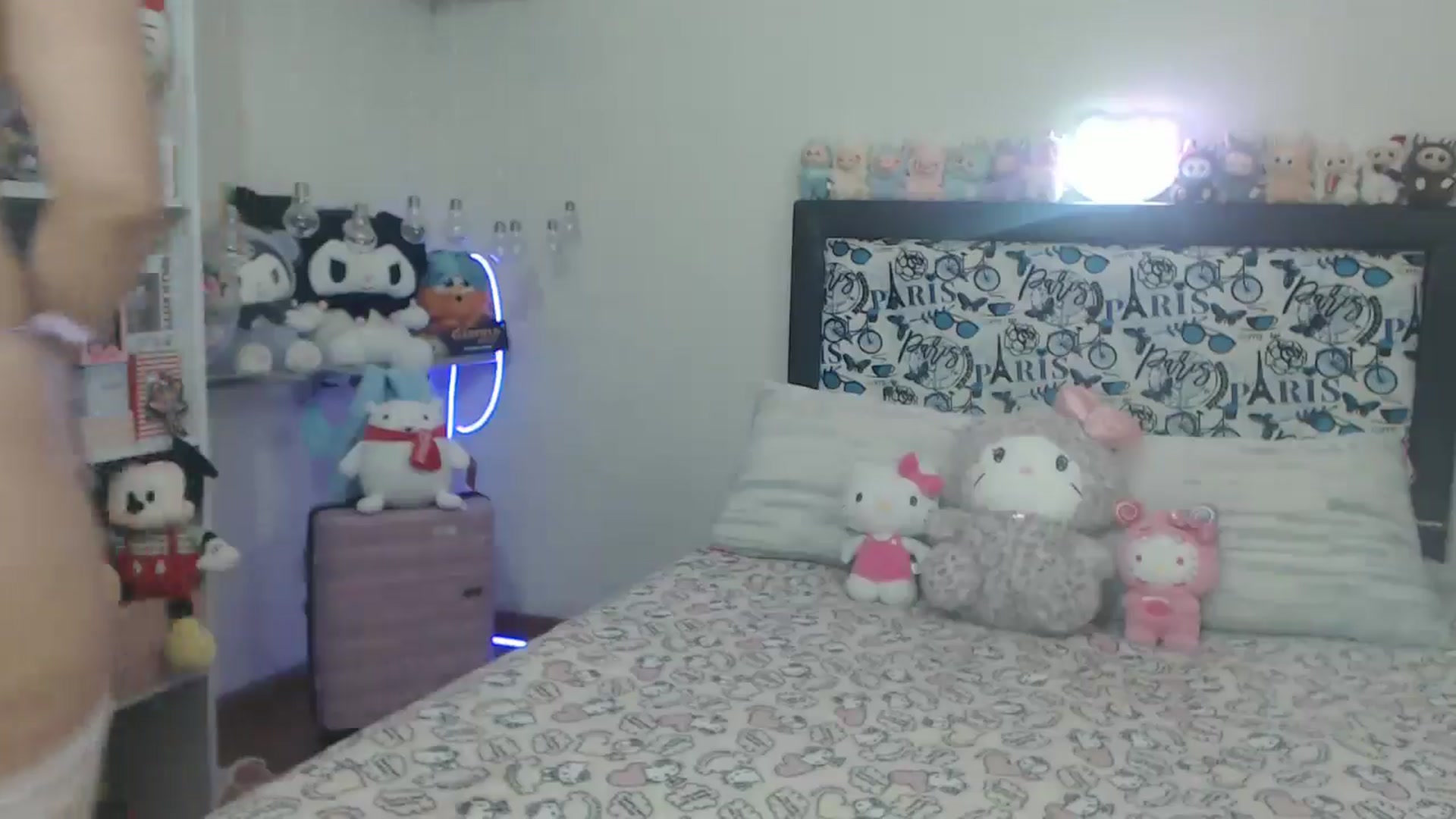 Gallery image thumbnail from Lorycupcake20's myfreecams stream on, 09/27/2025, 02:03 image 5 of 20