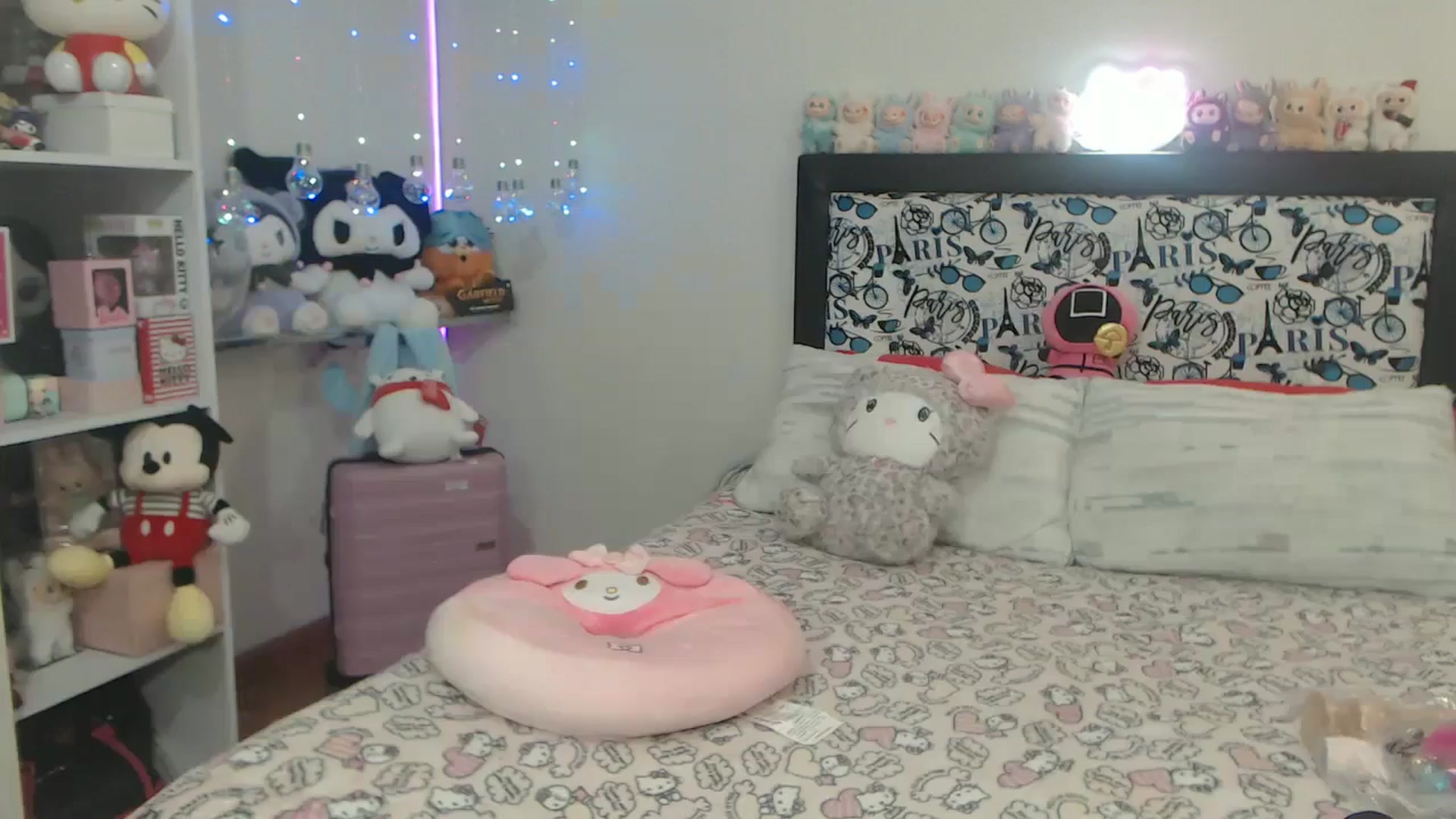 Gallery image thumbnail from Lorycupcake20's myfreecams stream on, 10/27/2025, 01:28 image 19 of 20