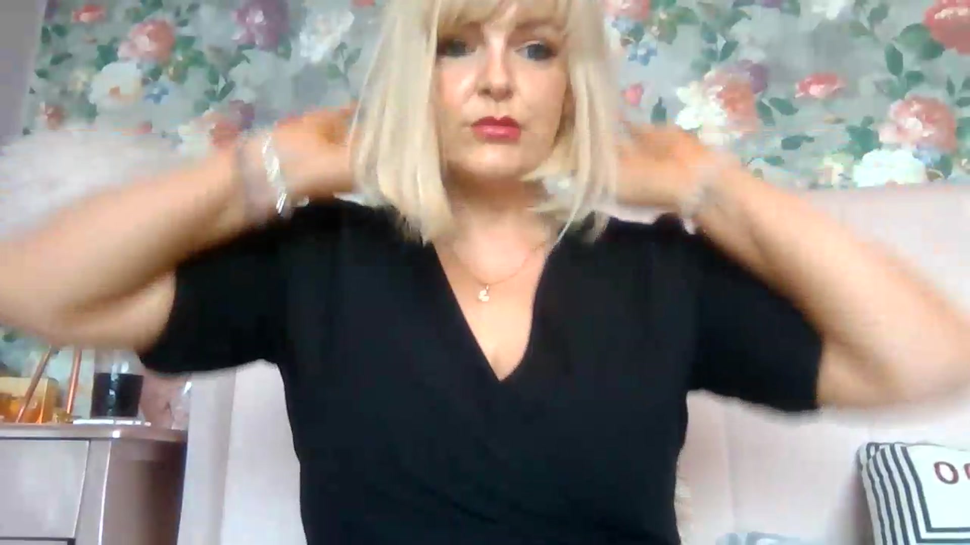Gallery image thumbnail from LottieLowe's myfreecams stream on, 09/10/2026, 13:12 image 17 of 20