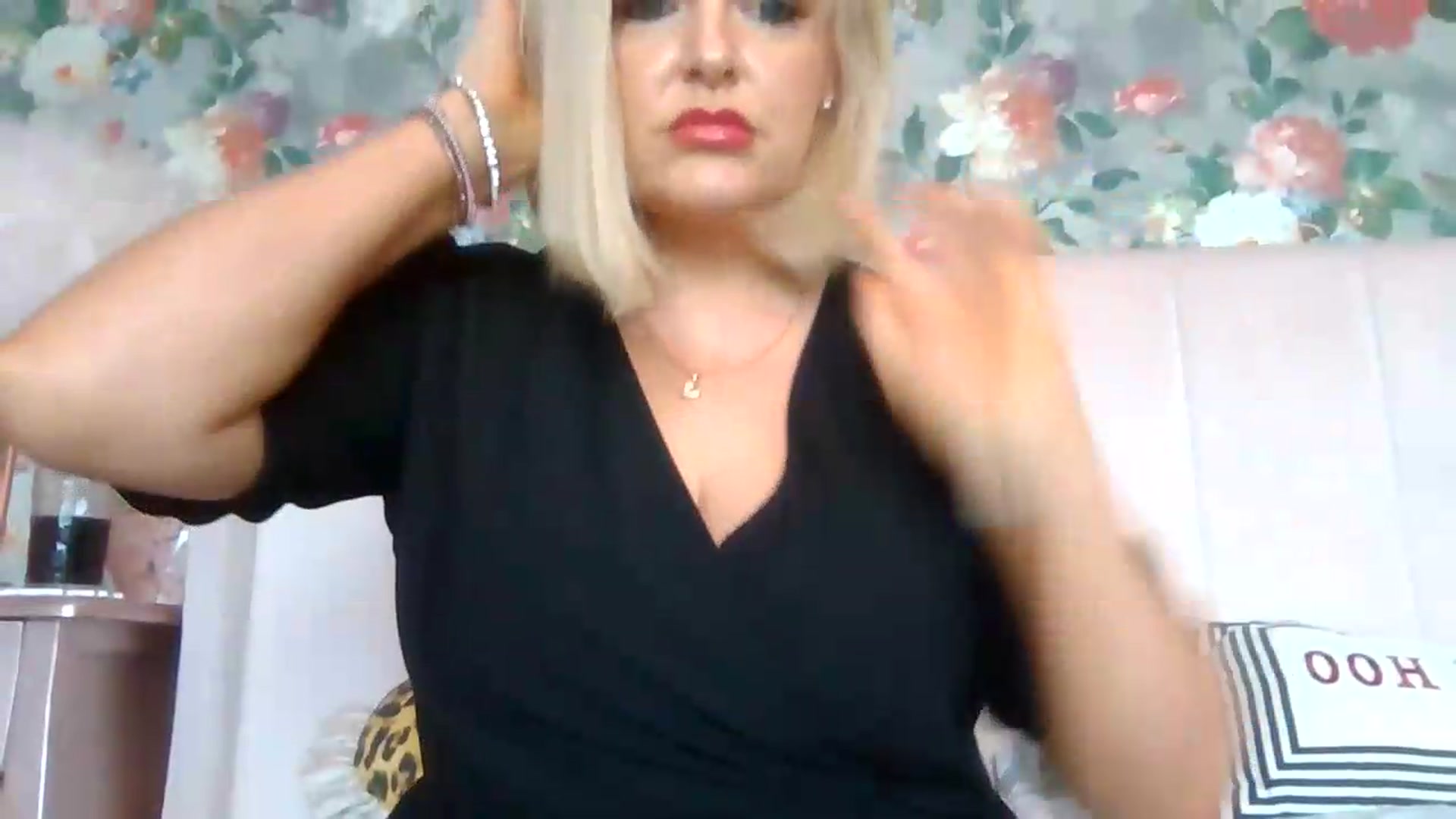 Gallery image thumbnail from LottieLowe's myfreecams stream on, 09/10/2026, 13:12 image 8 of 20