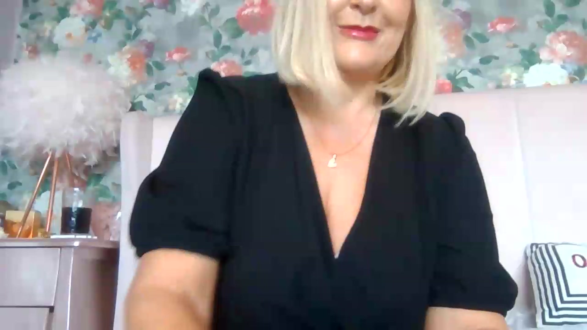 Gallery image thumbnail from LottieLowe's myfreecams stream on, 09/10/2026, 13:12 image 18 of 20