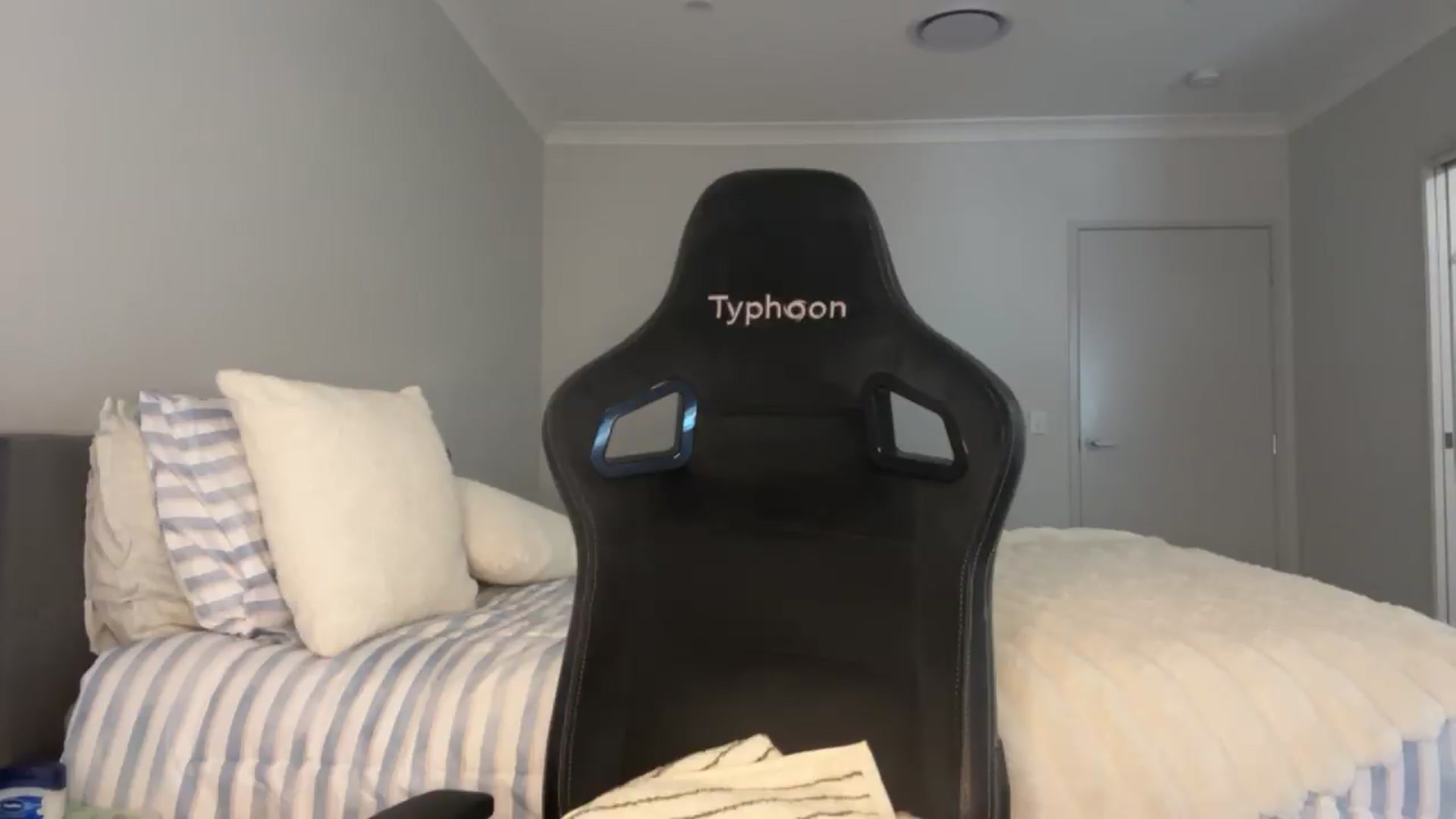 Gallery image thumbnail from Lotttiee's myfreecams stream on, 09/12/2026, 23:14 image 14 of 20