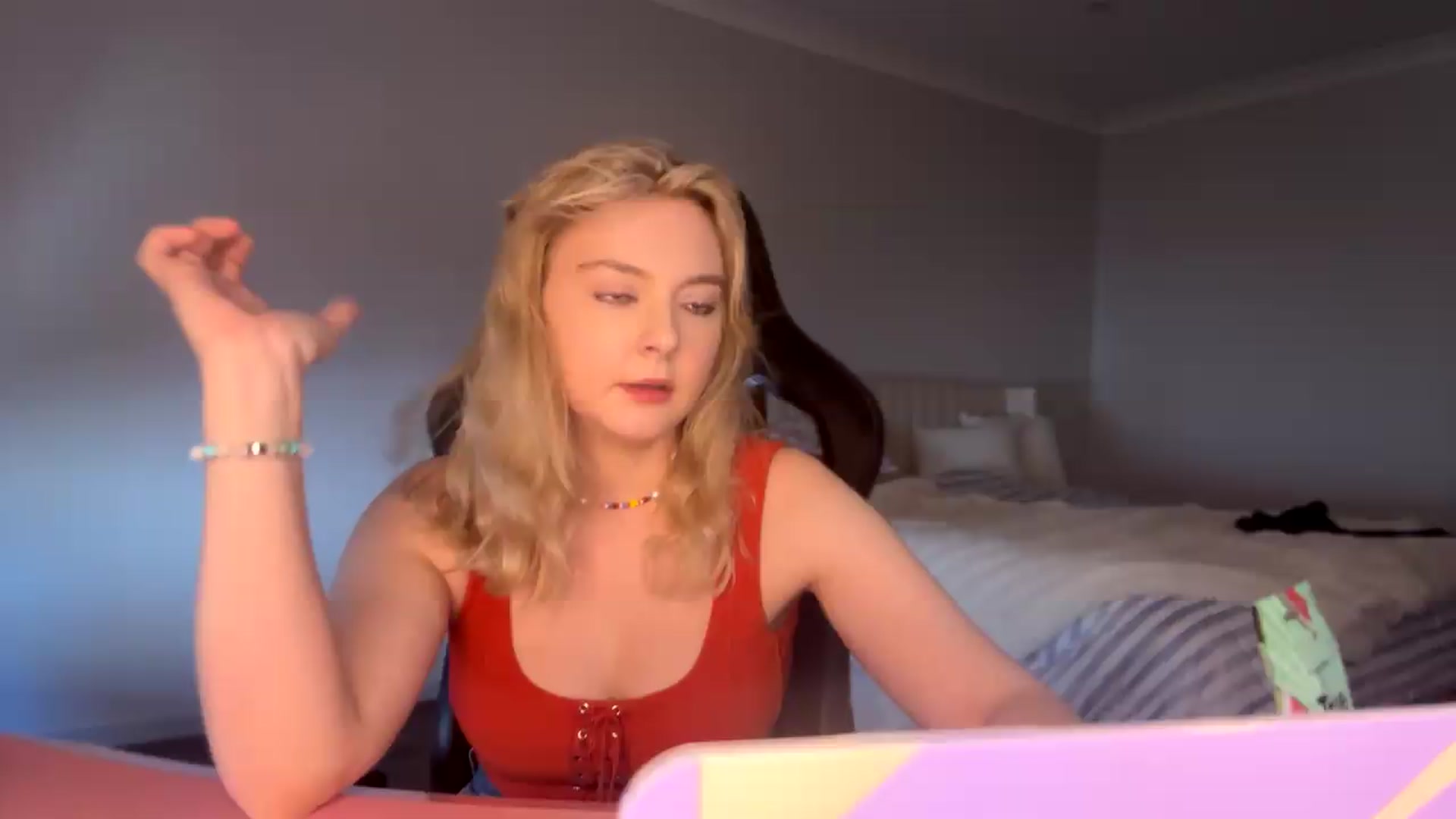 Gallery image thumbnail from Lotttiee's myfreecams stream on, 09/15/2026, 01:00 image 5 of 20