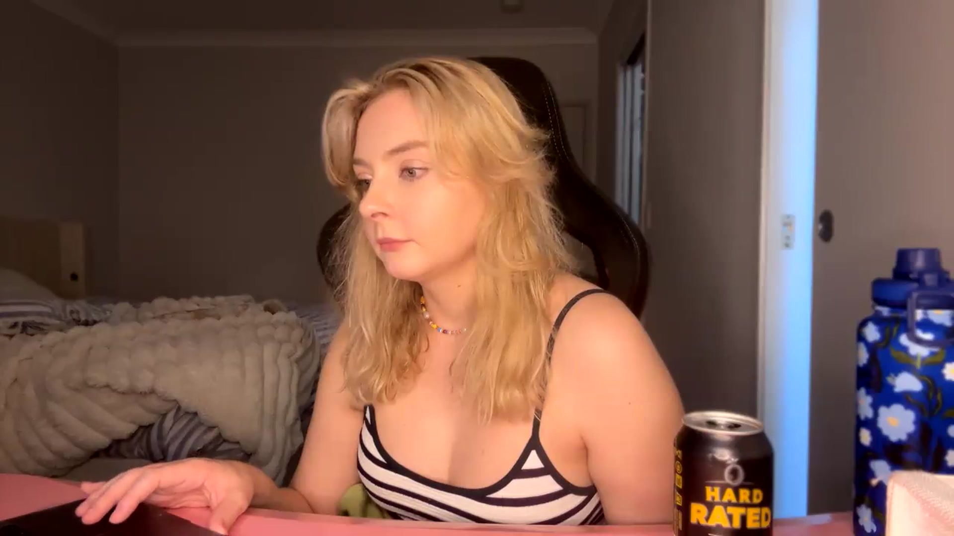 Gallery image thumbnail from Lotttiee's myfreecams stream on, 09/20/2026, 23:27 image 2 of 20