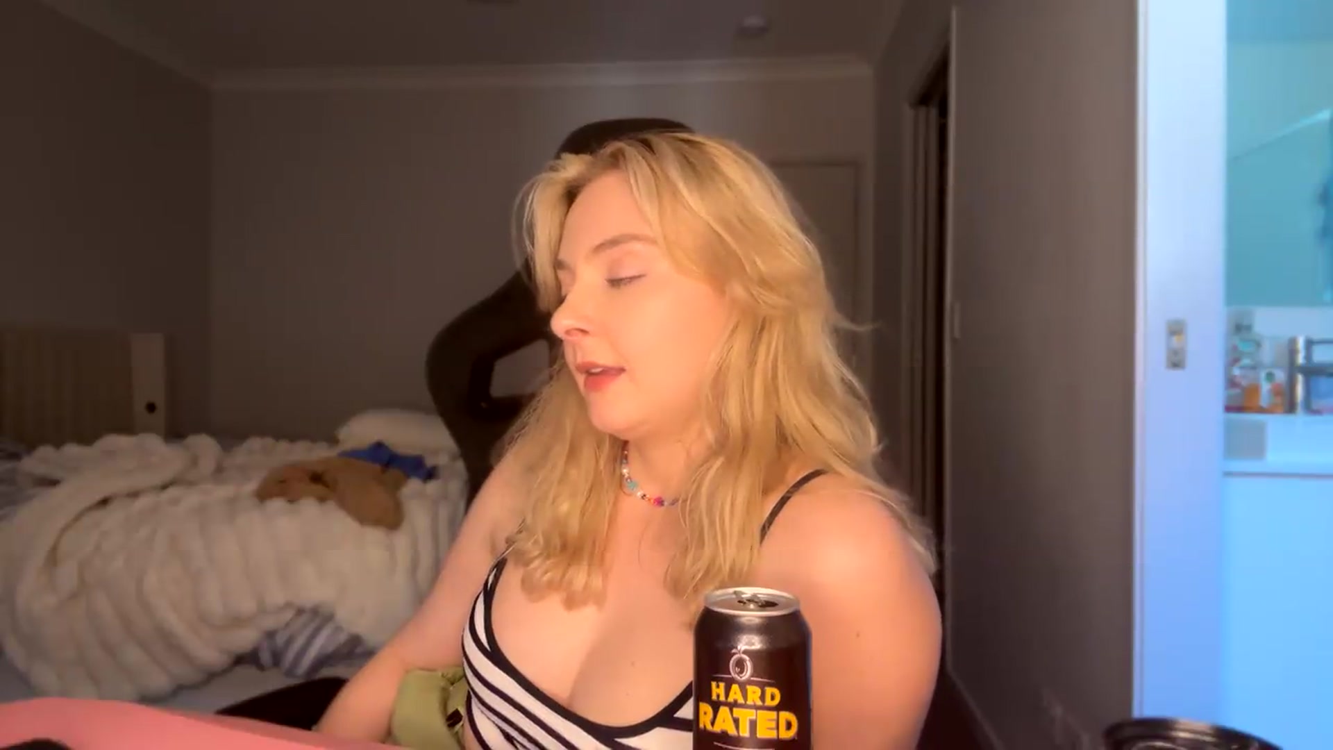 Gallery image thumbnail from Lotttiee's myfreecams stream on, 09/21/2026, 05:29 image 10 of 20