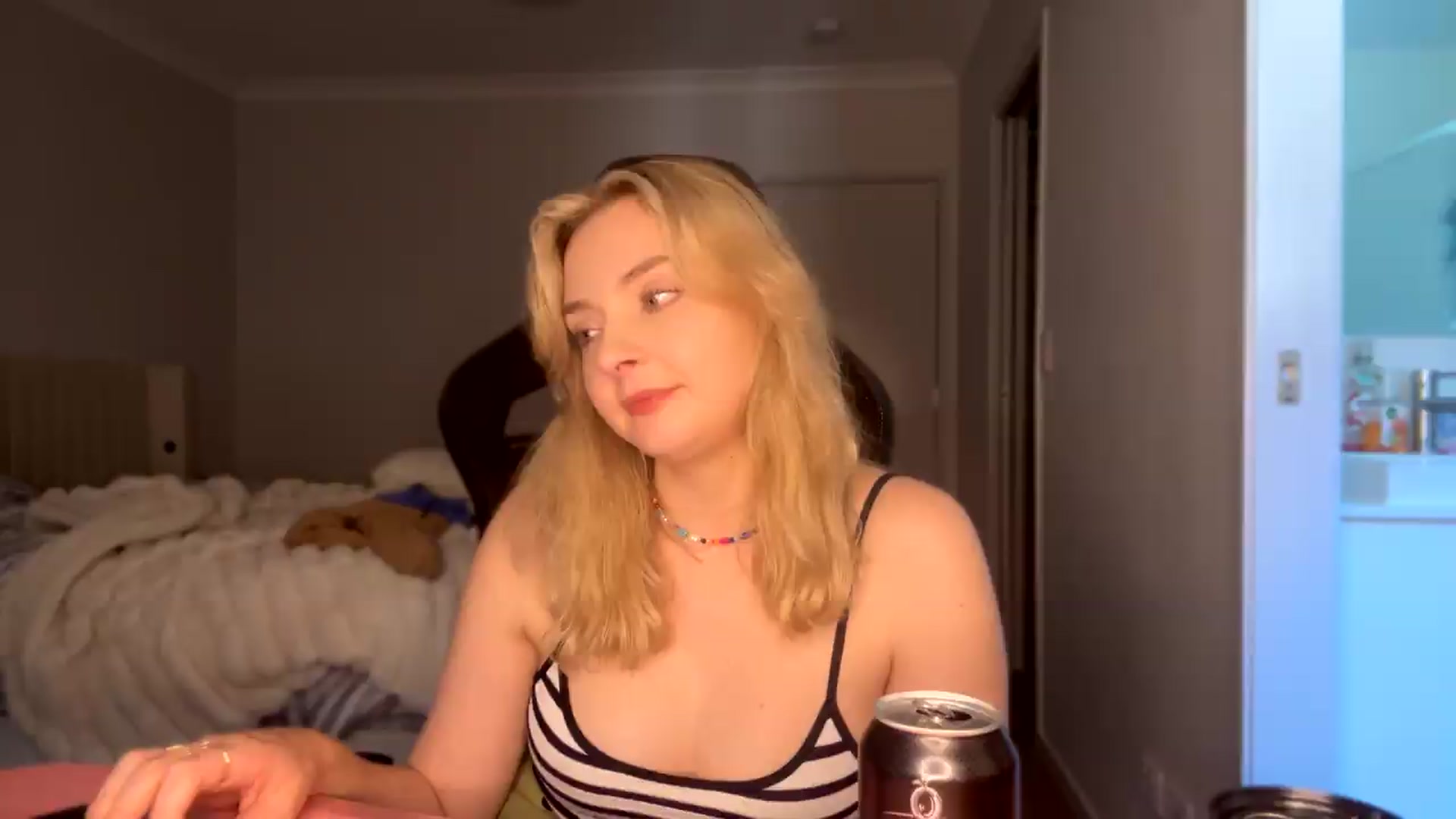 Gallery image thumbnail from Lotttiee's myfreecams stream on, 09/21/2026, 05:29 image 3 of 20