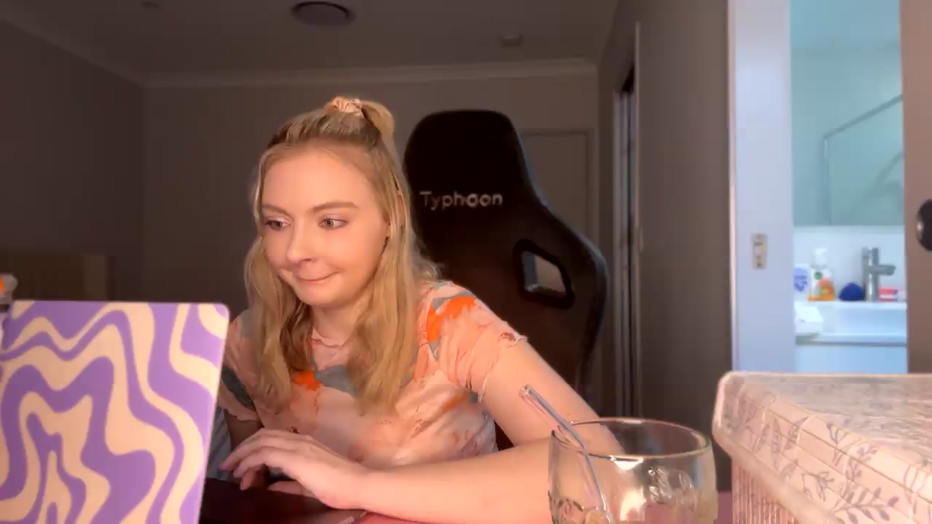 Gallery image thumbnail from Lotttiee's myfreecams stream on, 09/28/2026, 22:26 image 5 of 20