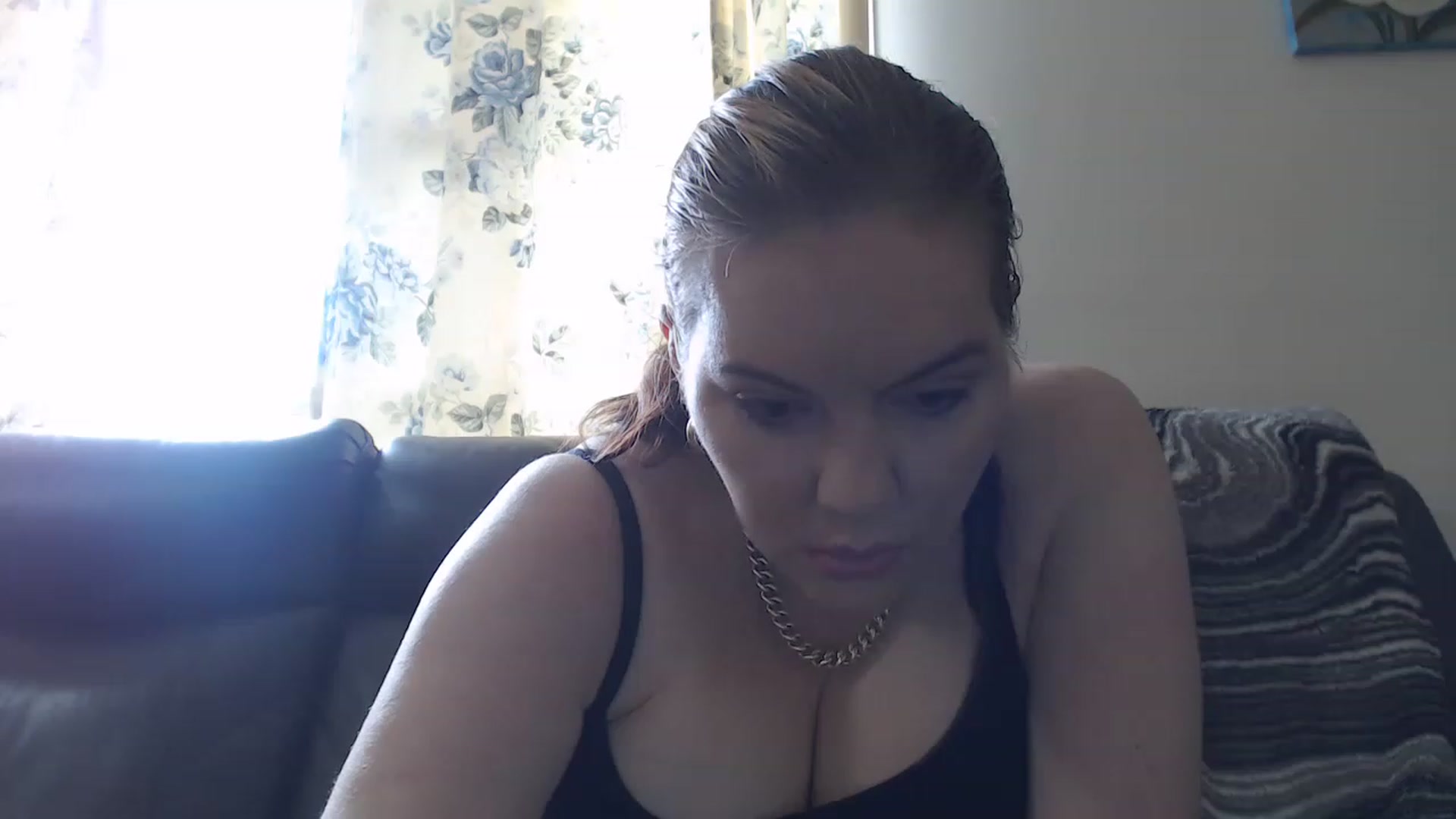 Gallery image thumbnail from LouisaAmbers's myfreecams stream on, 01/01/2023, 01:00 image 1 of 20