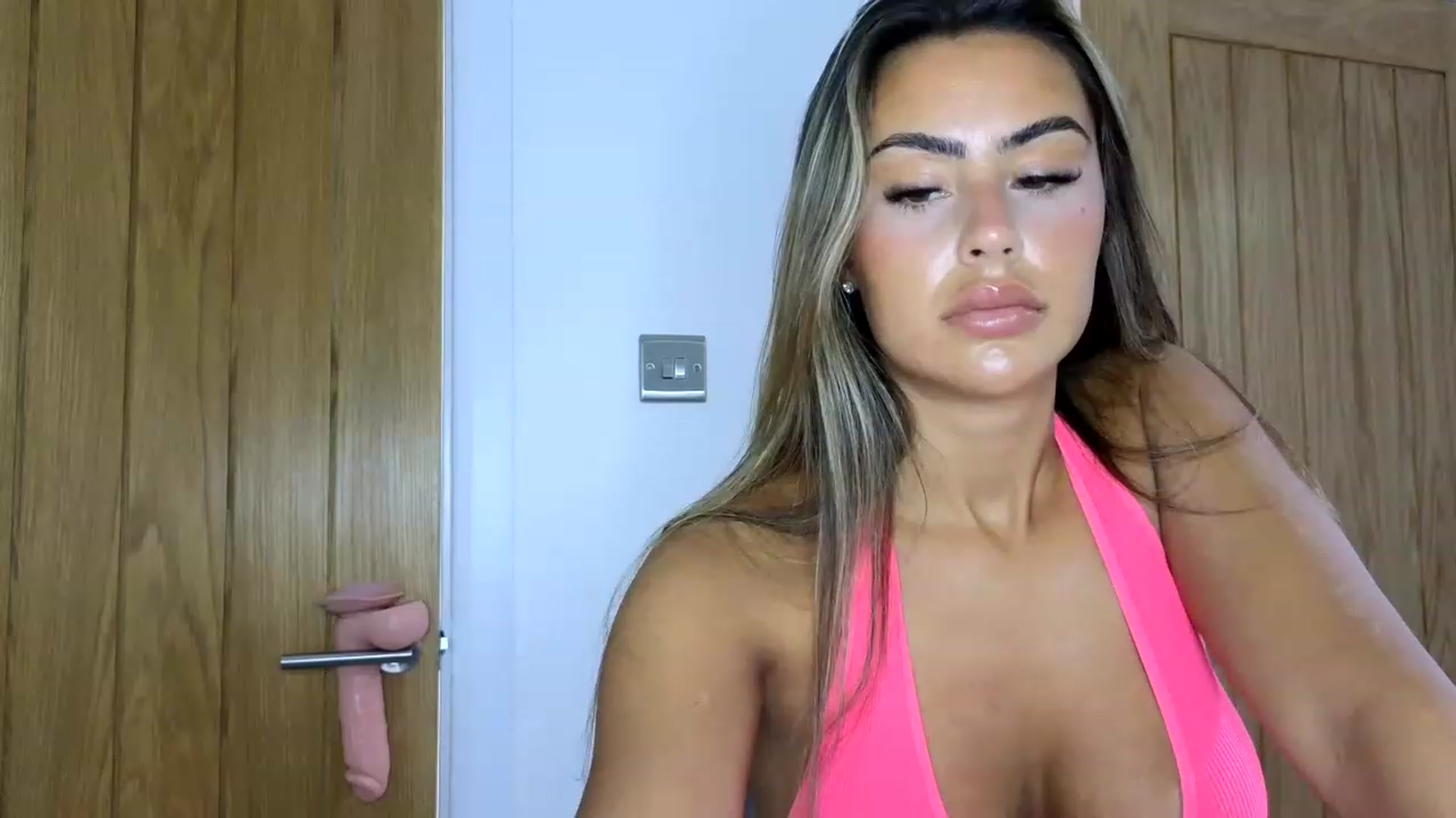 Gallery image thumbnail from Louisafernan's myfreecams stream on, 04/27/2023, 09:29 image 4 of 20
