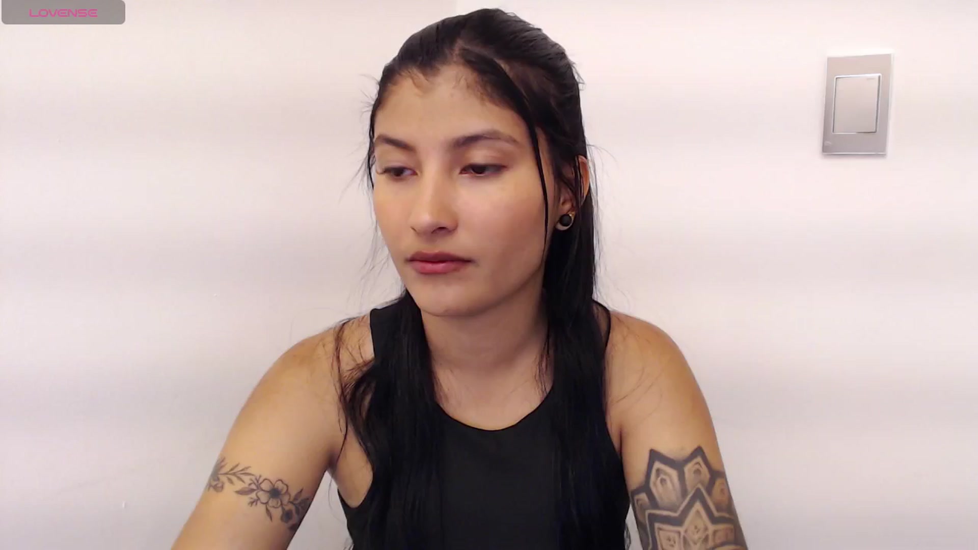 Gallery image thumbnail from Louisk's myfreecams stream on, 11/14/2024, 13:12 image 1 of 20