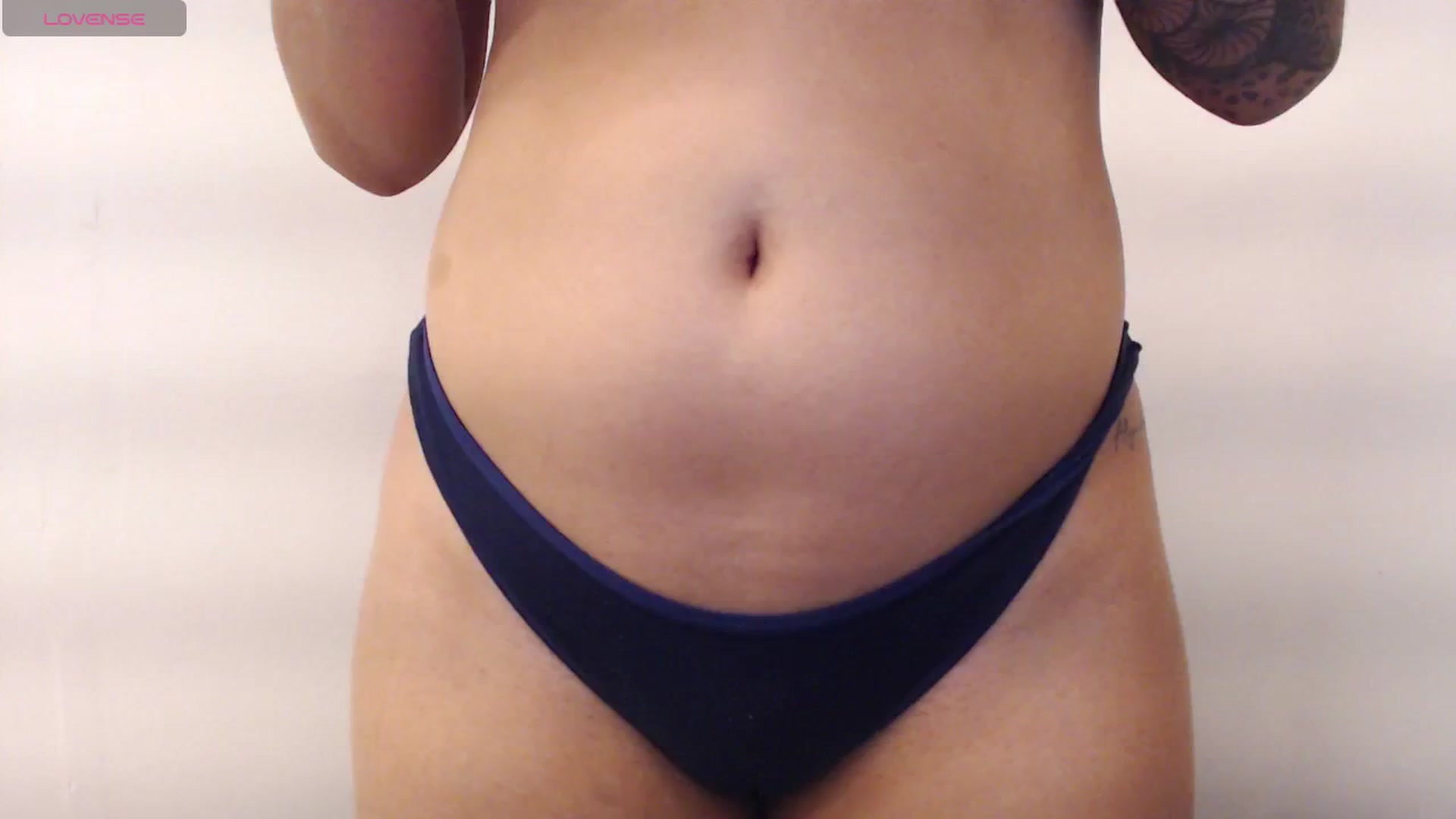 Gallery image thumbnail from Louisk's myfreecams stream on, 11/20/2024, 16:05 image 3 of 20