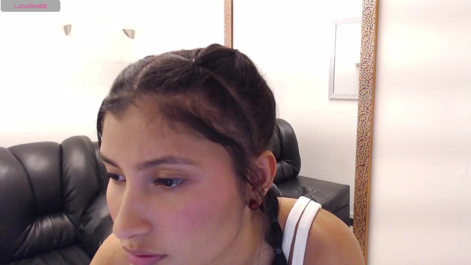 Gallery image thumbnail from Louisk's myfreecams stream on, 11/28/2024, 18:36 image 20 of 20