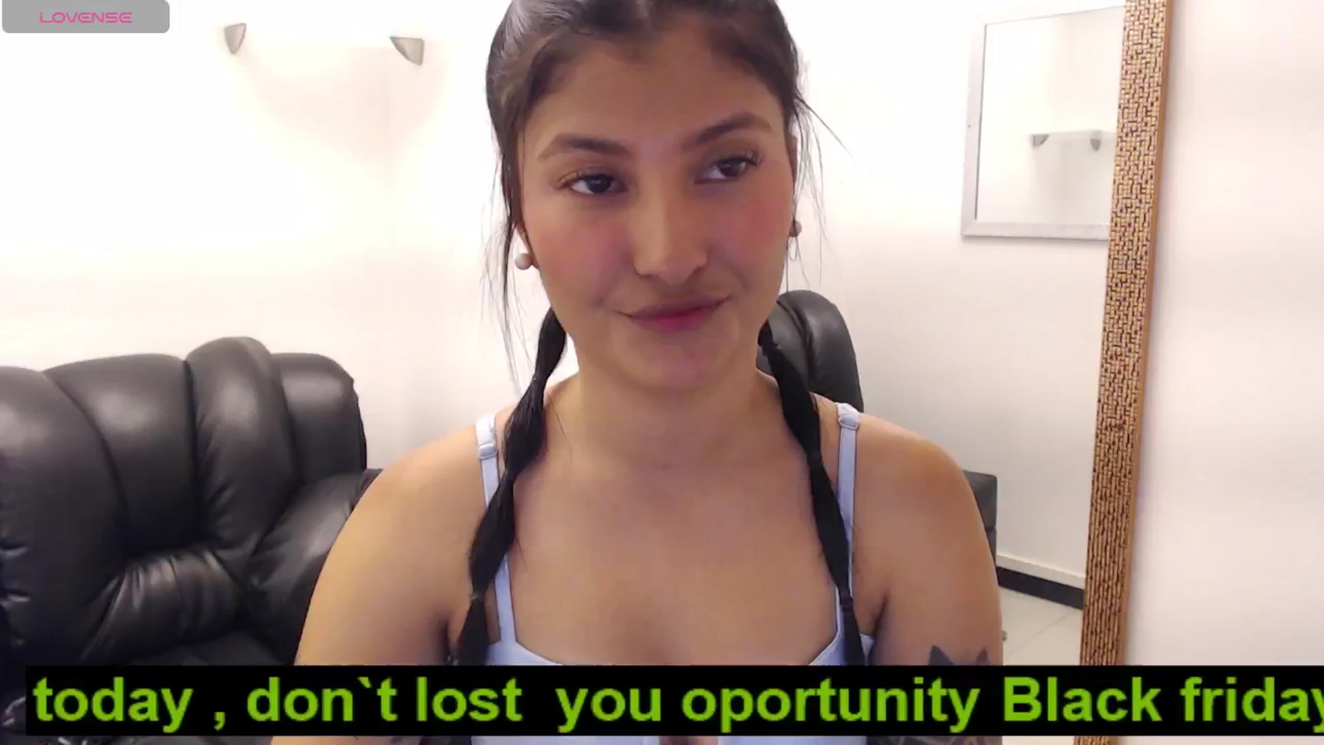 Gallery image thumbnail from Louisk's myfreecams stream on, 11/29/2024, 12:19 image 7 of 20
