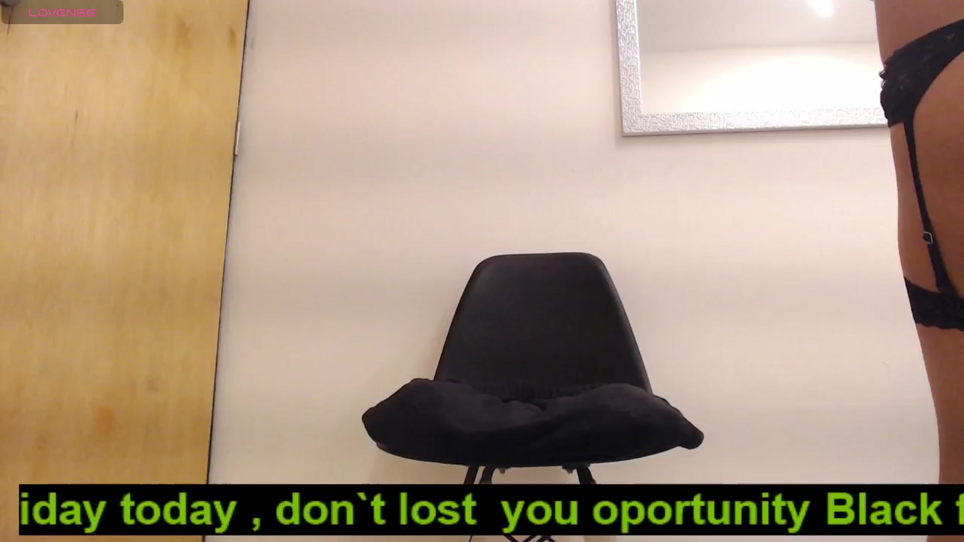 Gallery image thumbnail from Louisk's myfreecams stream on, 11/29/2024, 12:57 image 16 of 20