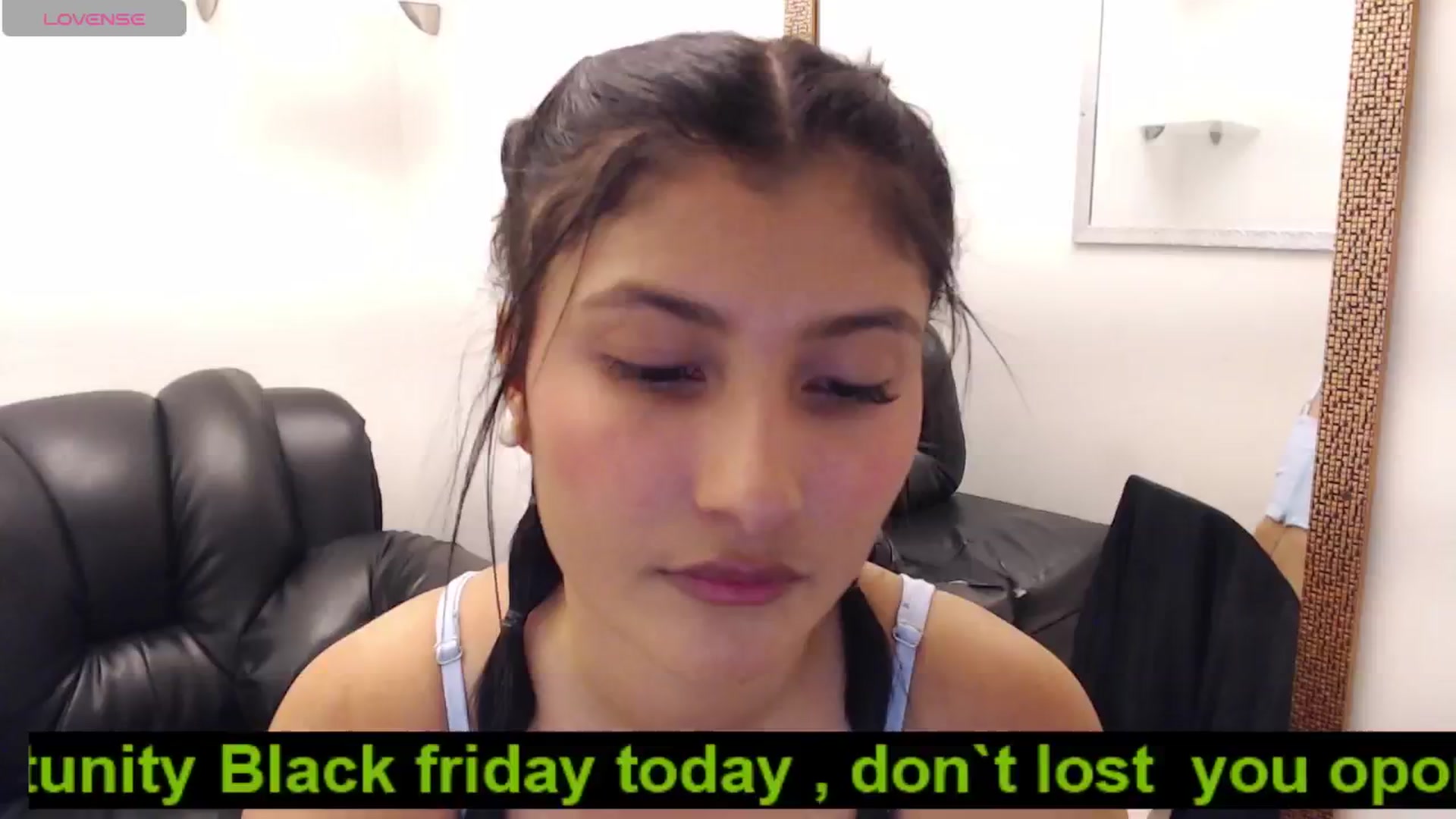 Gallery image thumbnail from Louisk's myfreecams stream on, 11/29/2024, 18:32 image 1 of 20