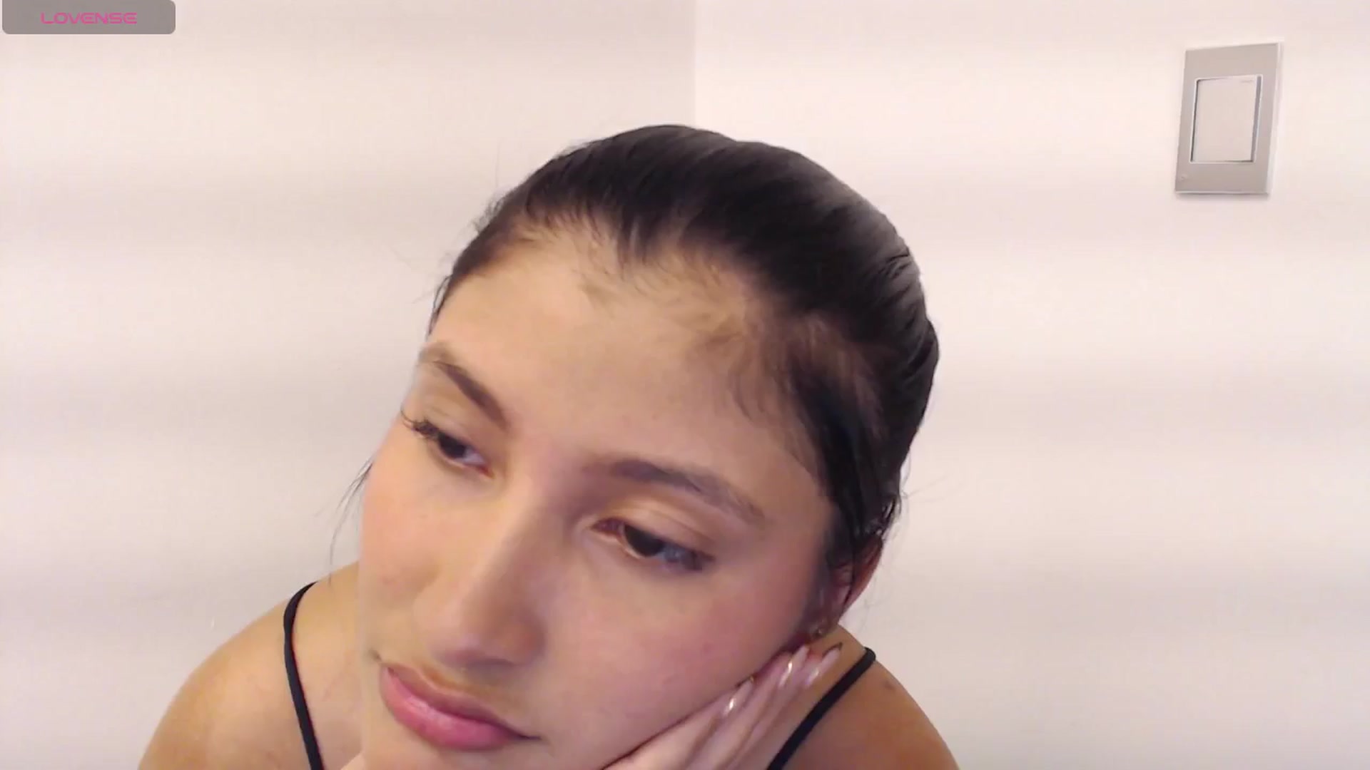 Gallery image thumbnail from Louisk's myfreecams stream on, 12/02/2024, 13:47 image 19 of 20