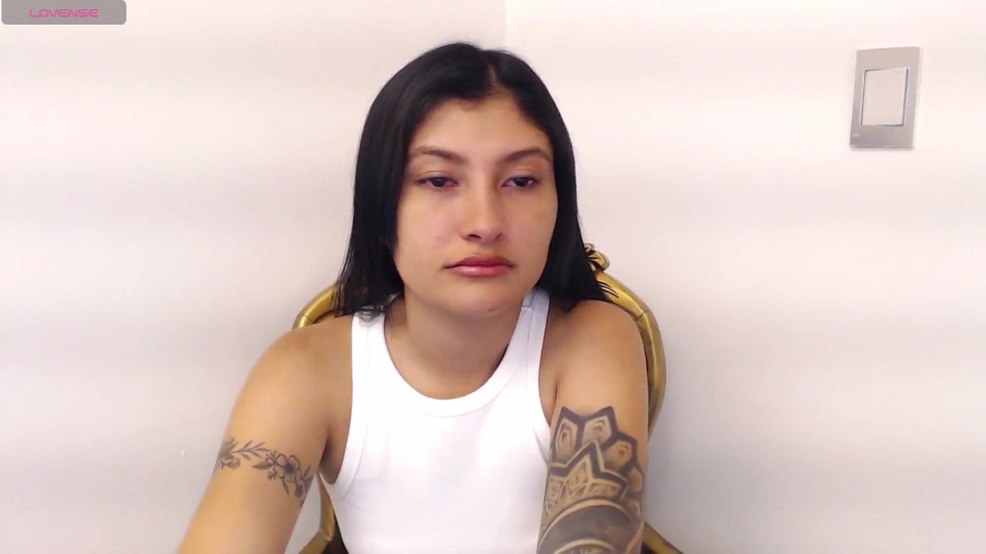 Gallery image thumbnail from Louisk's myfreecams stream on, 12/03/2024, 12:56 image 3 of 20