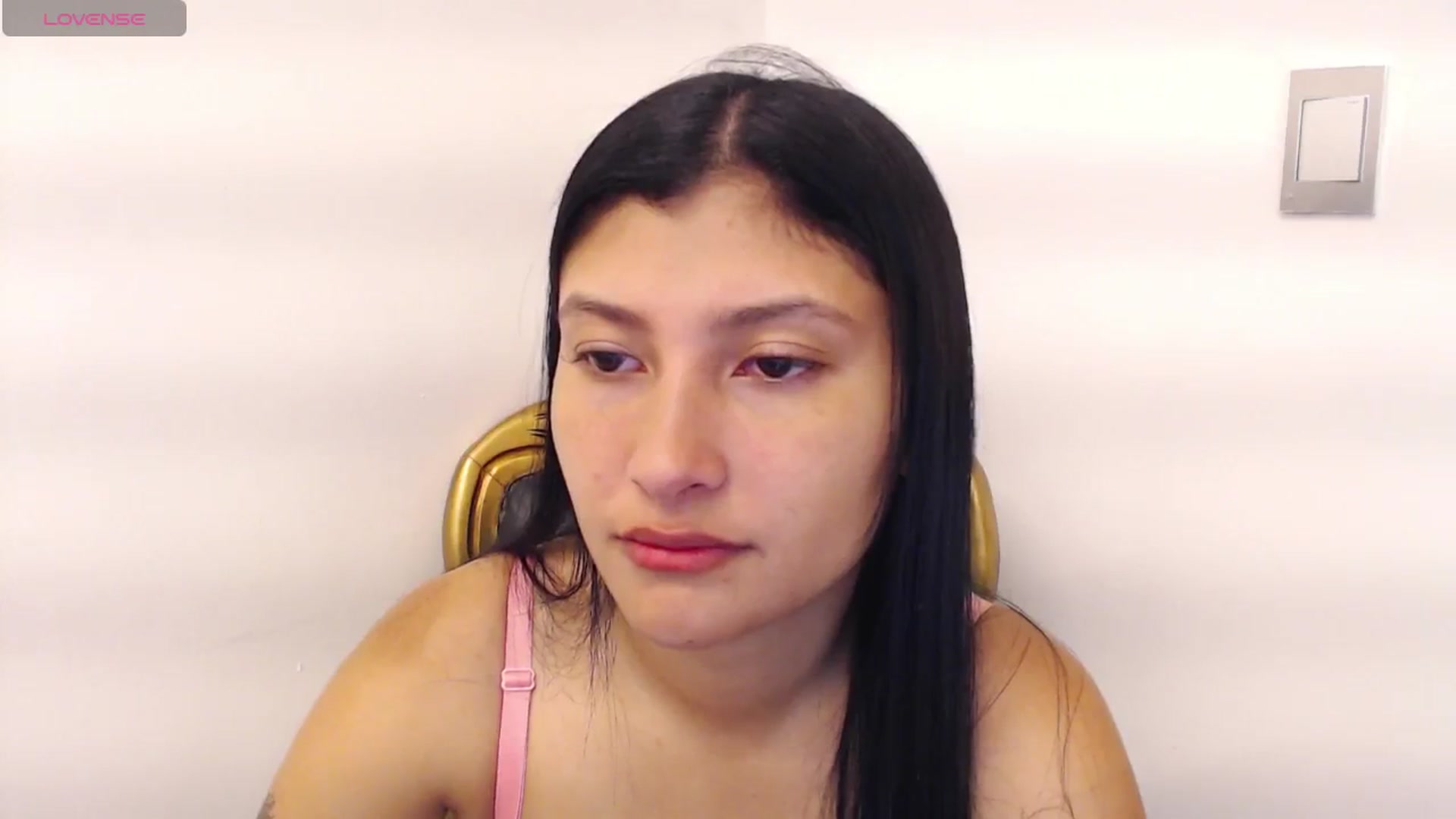 Gallery image thumbnail from Louisk's myfreecams stream on, 12/04/2024, 10:11 image 7 of 20