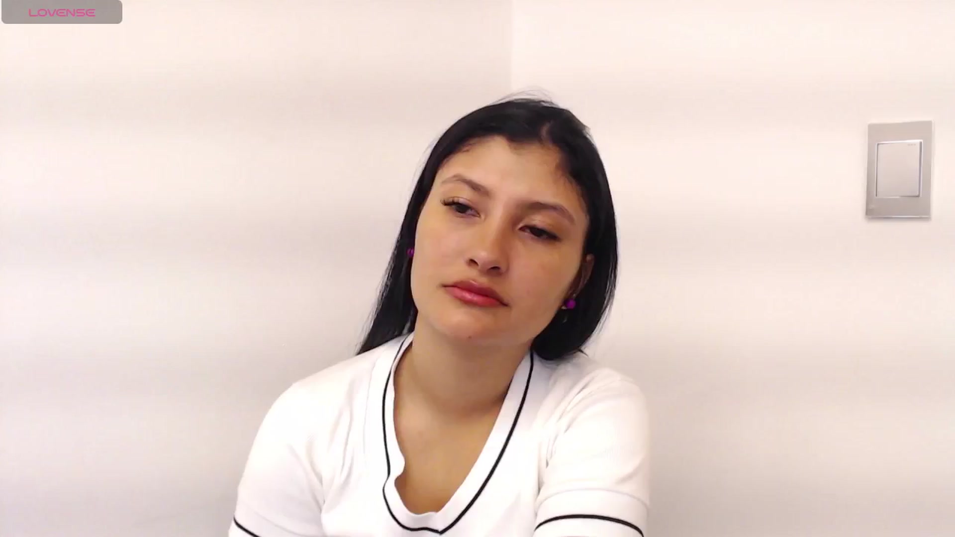 Gallery image thumbnail from Louisk's myfreecams stream on, 12/05/2024, 14:02 image 4 of 20