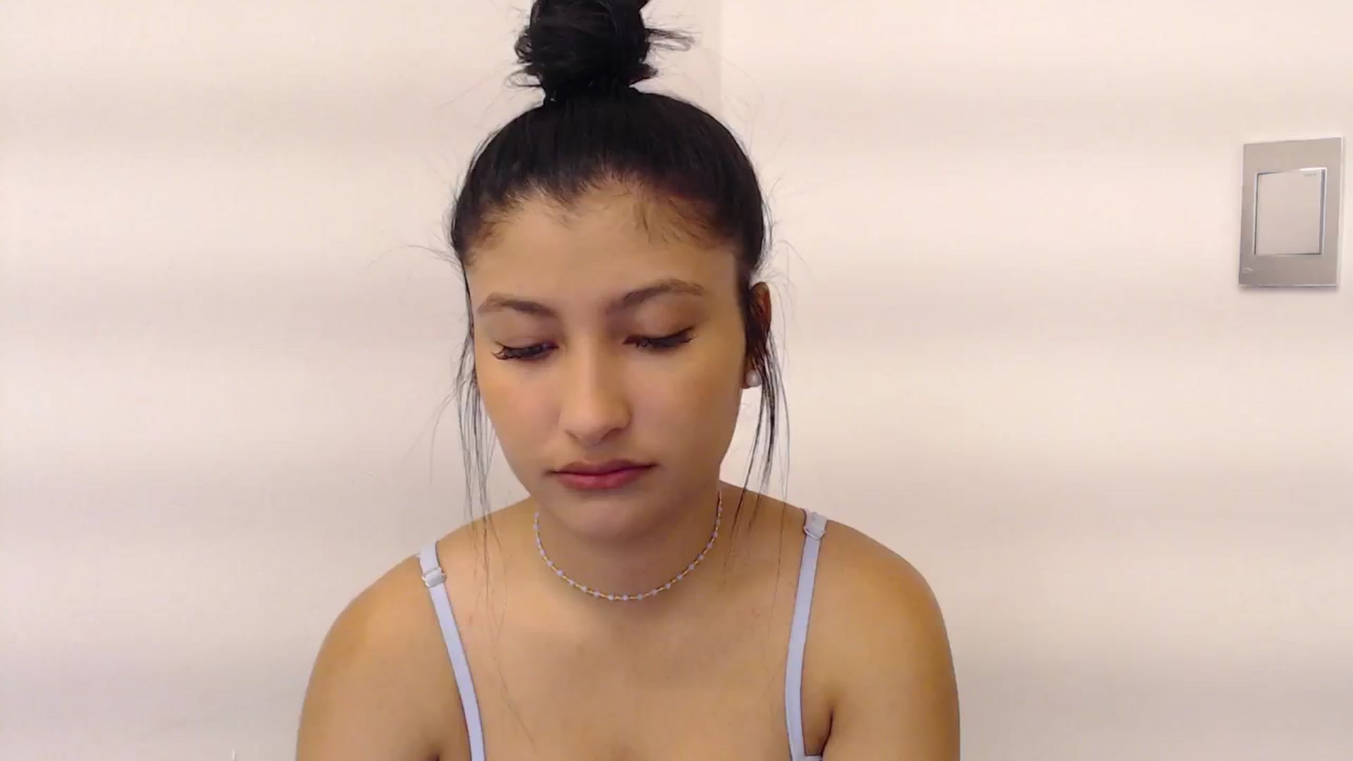 Gallery image thumbnail from Louisk's myfreecams stream on, 12/10/2024, 12:10 image 3 of 20